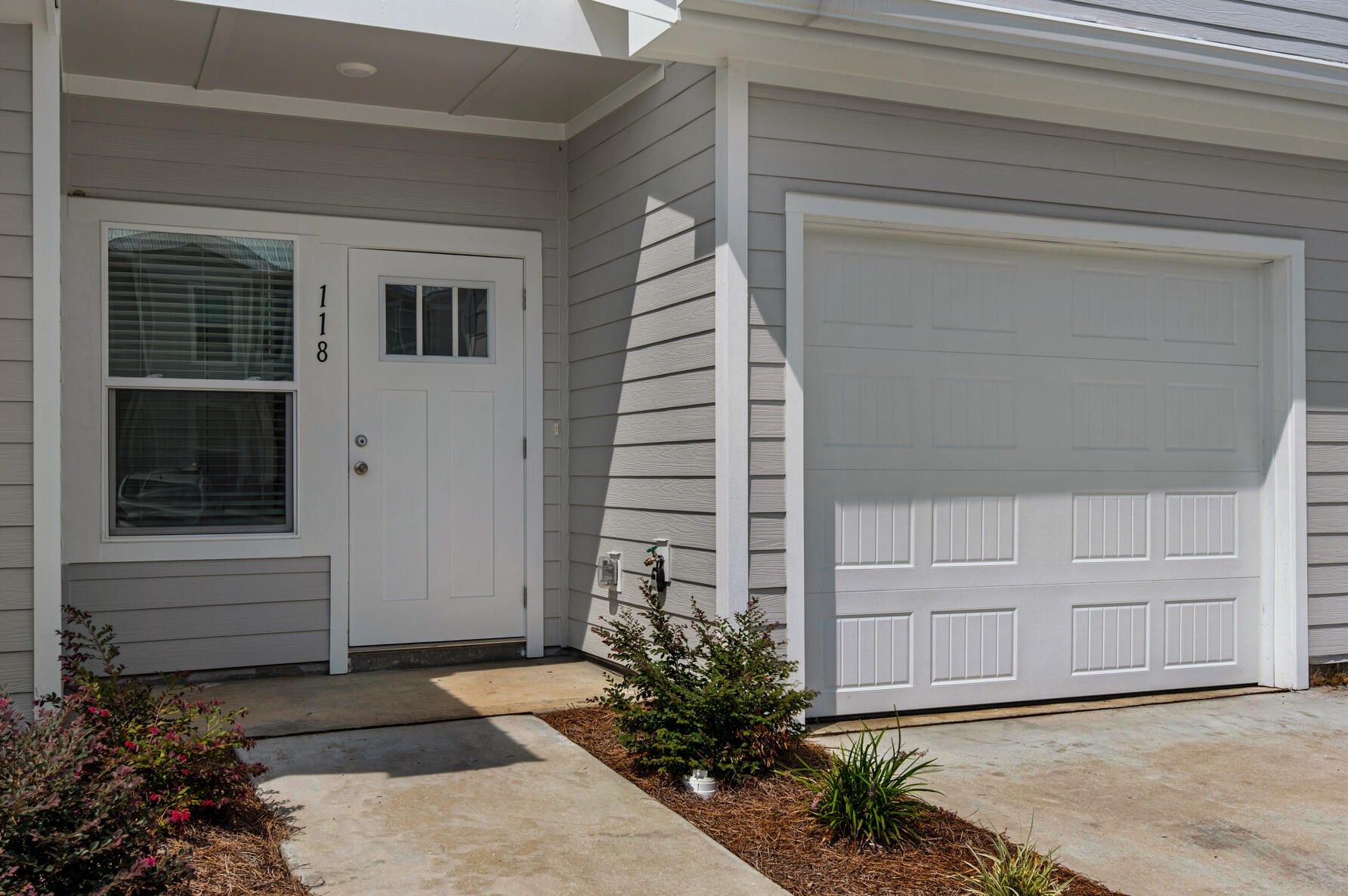 118 Date Palm Ln, Freeport, FL 32439