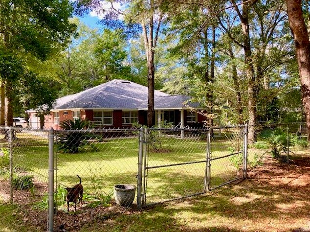 194 Creekside Ln, Defuniak Springs FL  32433-4906 exterior
