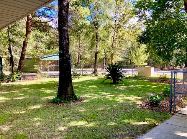 194 Creekside Ln, Defuniak Springs FL  32433-4906 exterior