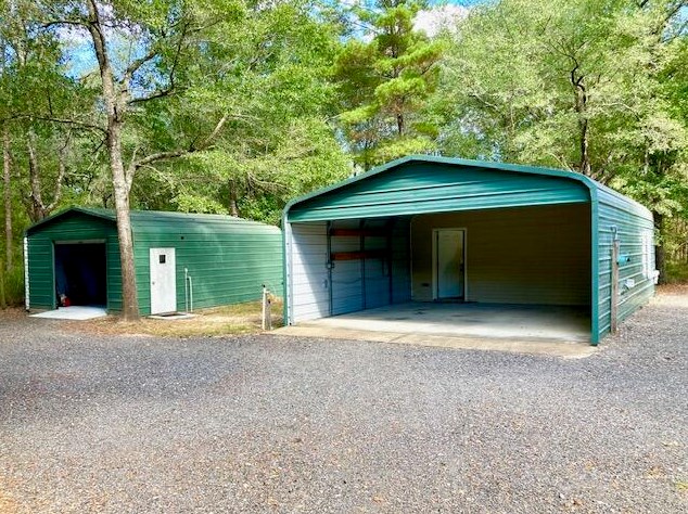 194 Creekside Ln, Defuniak Springs FL  32433-4906 exterior