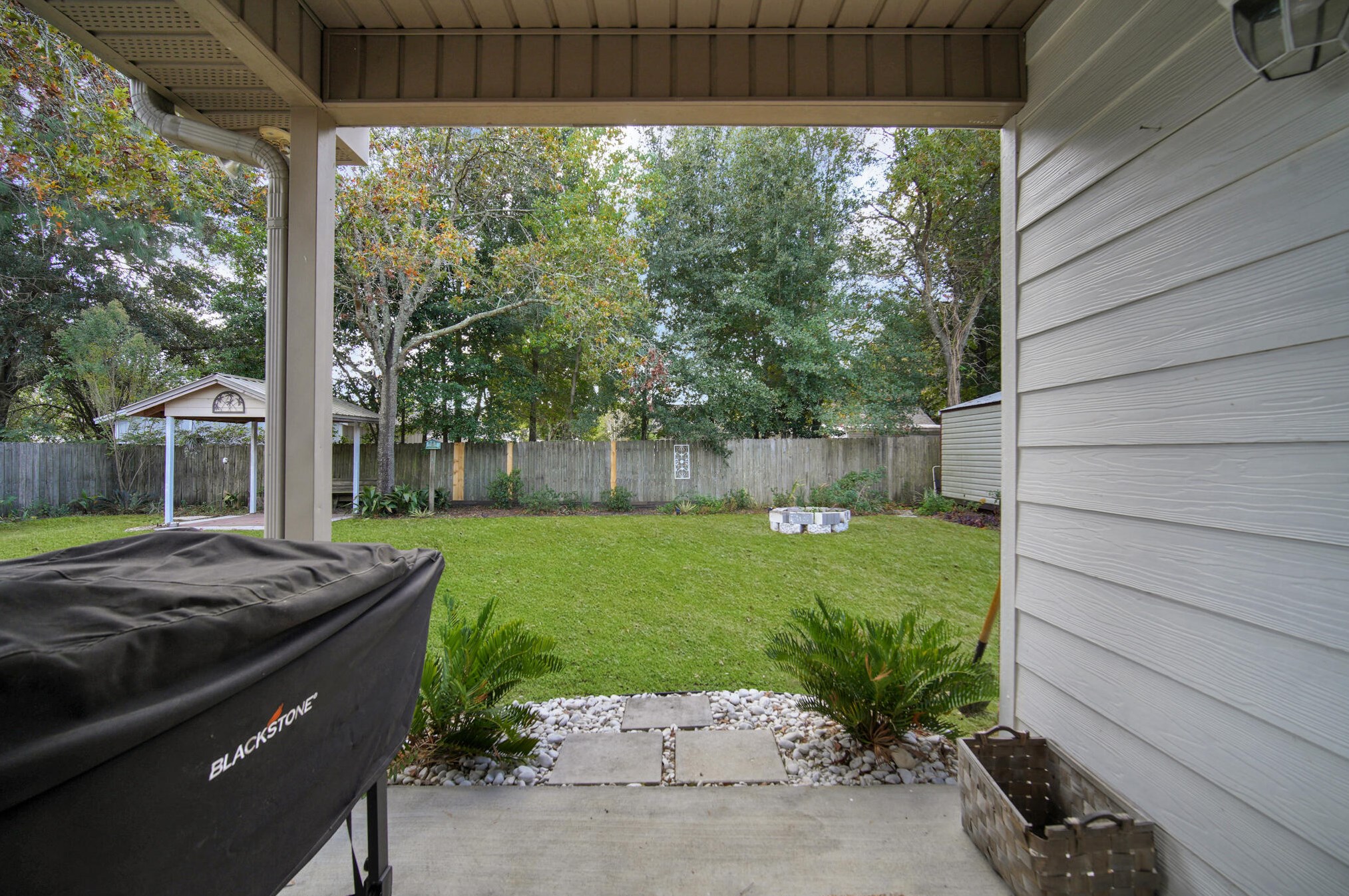 804 Cloverview Dr, Crestview FL  32536-9201 exterior