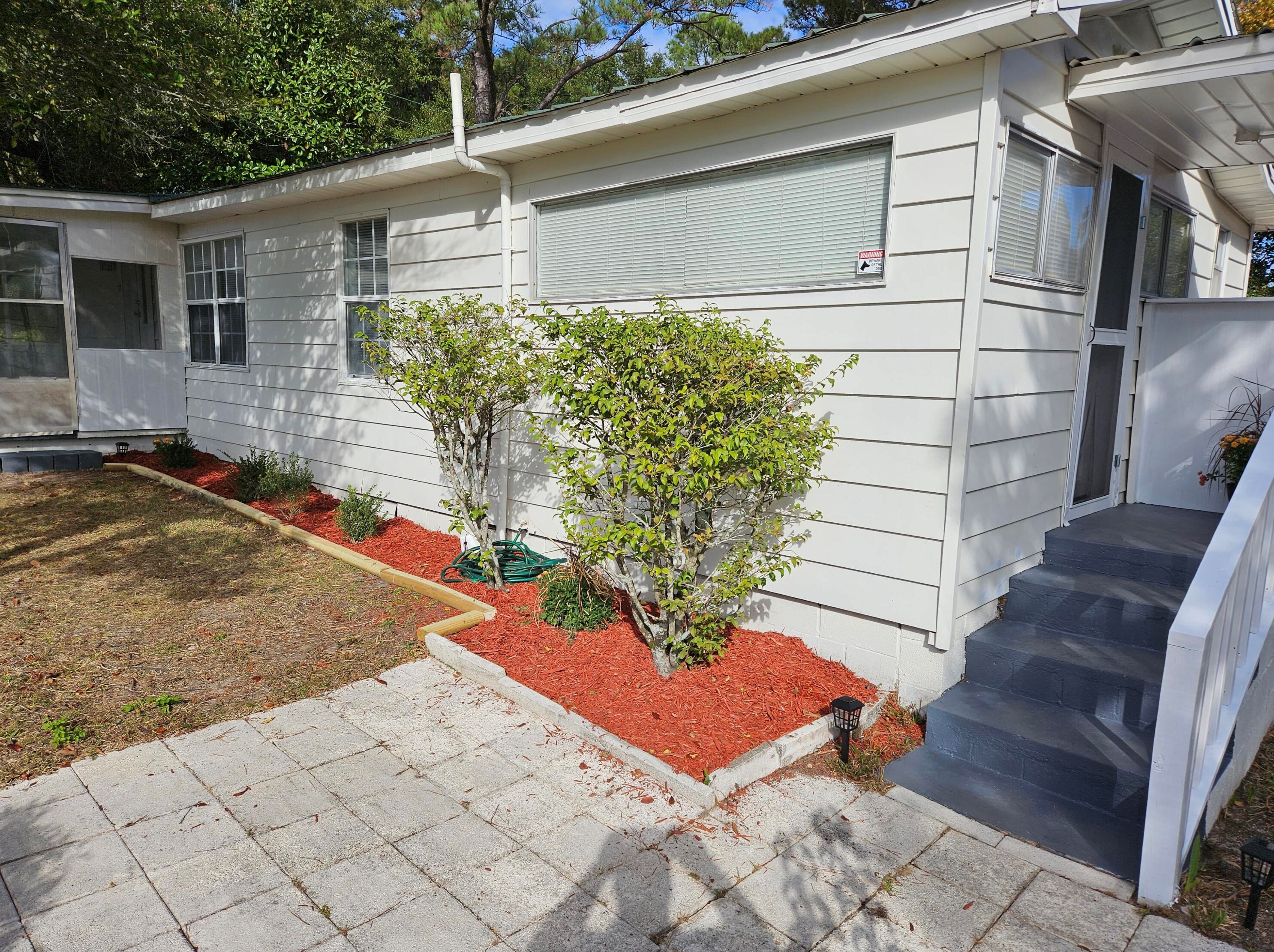 402 Robinson Ave, Crestview, FL 32539-4564