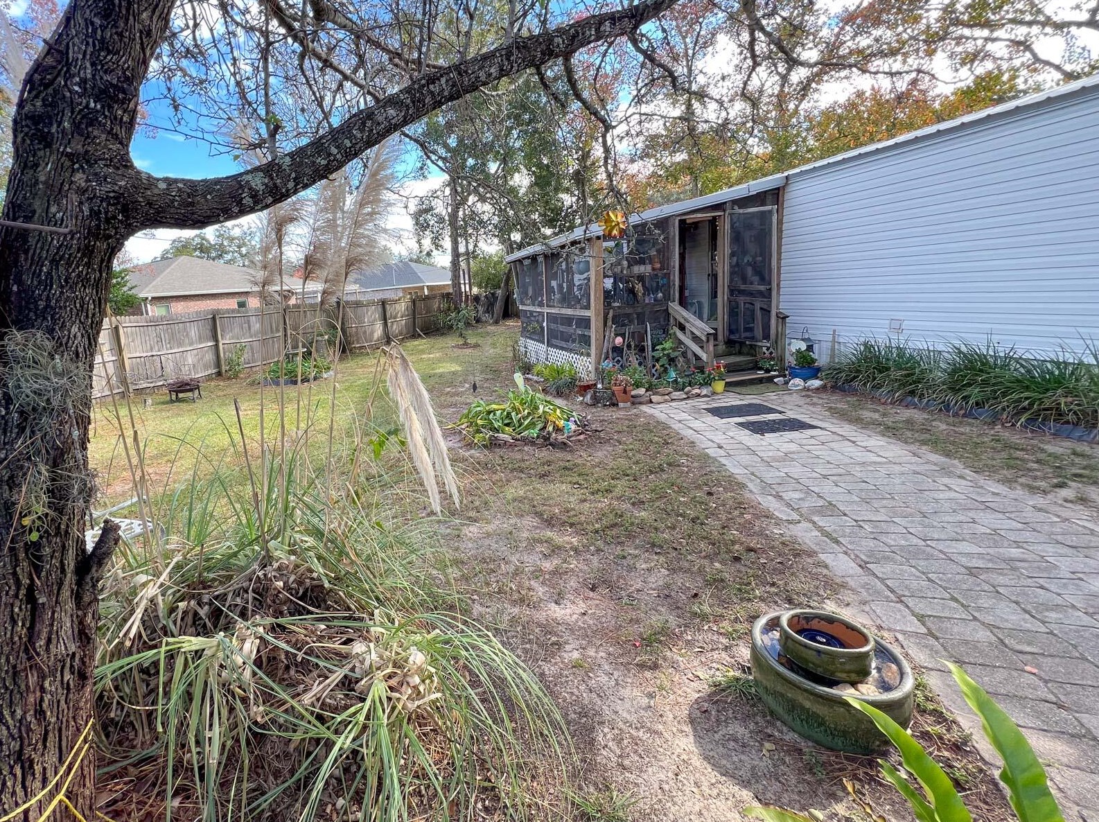 1940 Bishop Rd, Fort Walton Beach FL  32547-1120 exterior