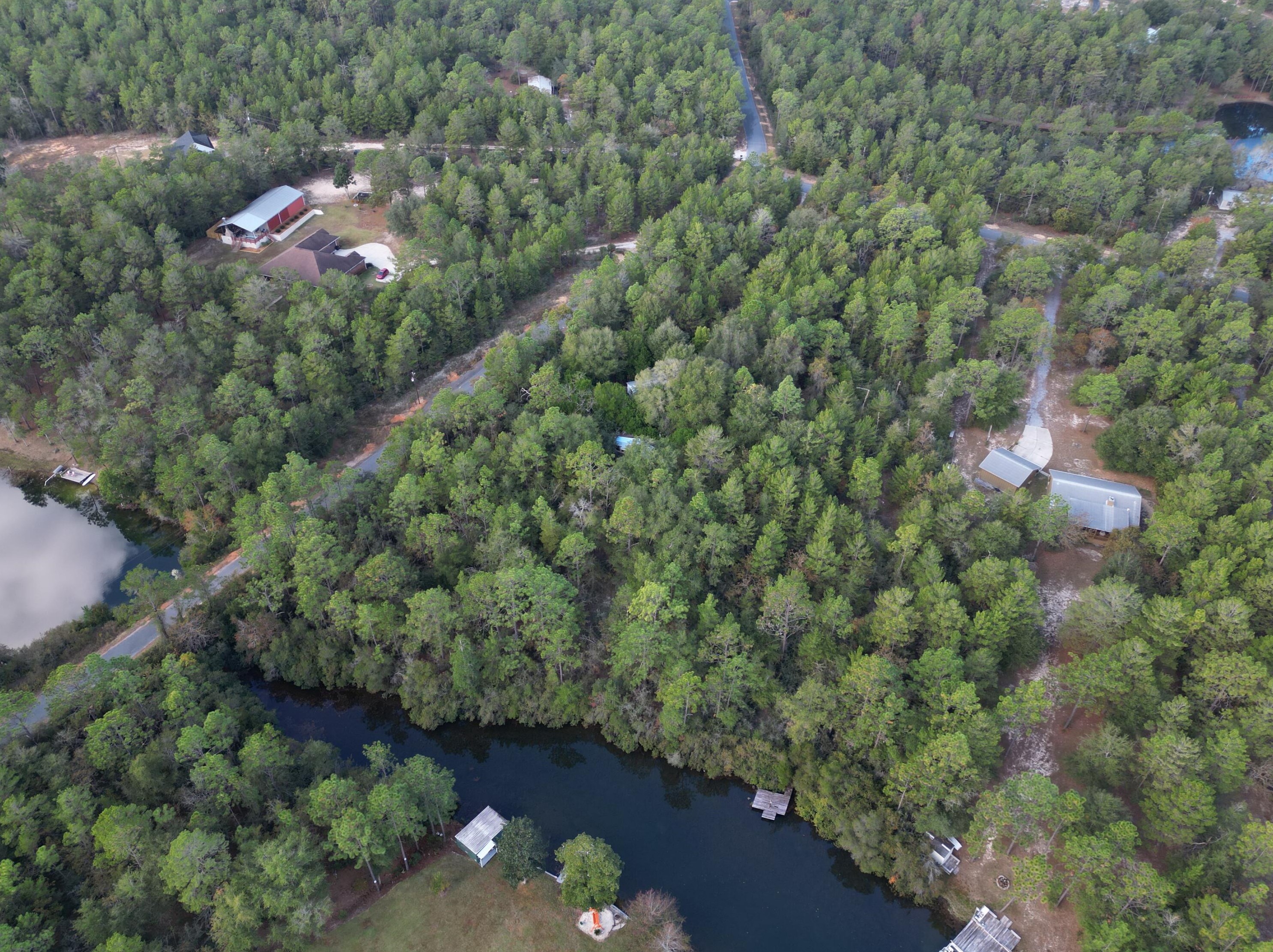 4029 Lakeview Dr, Crestview, FL 32539