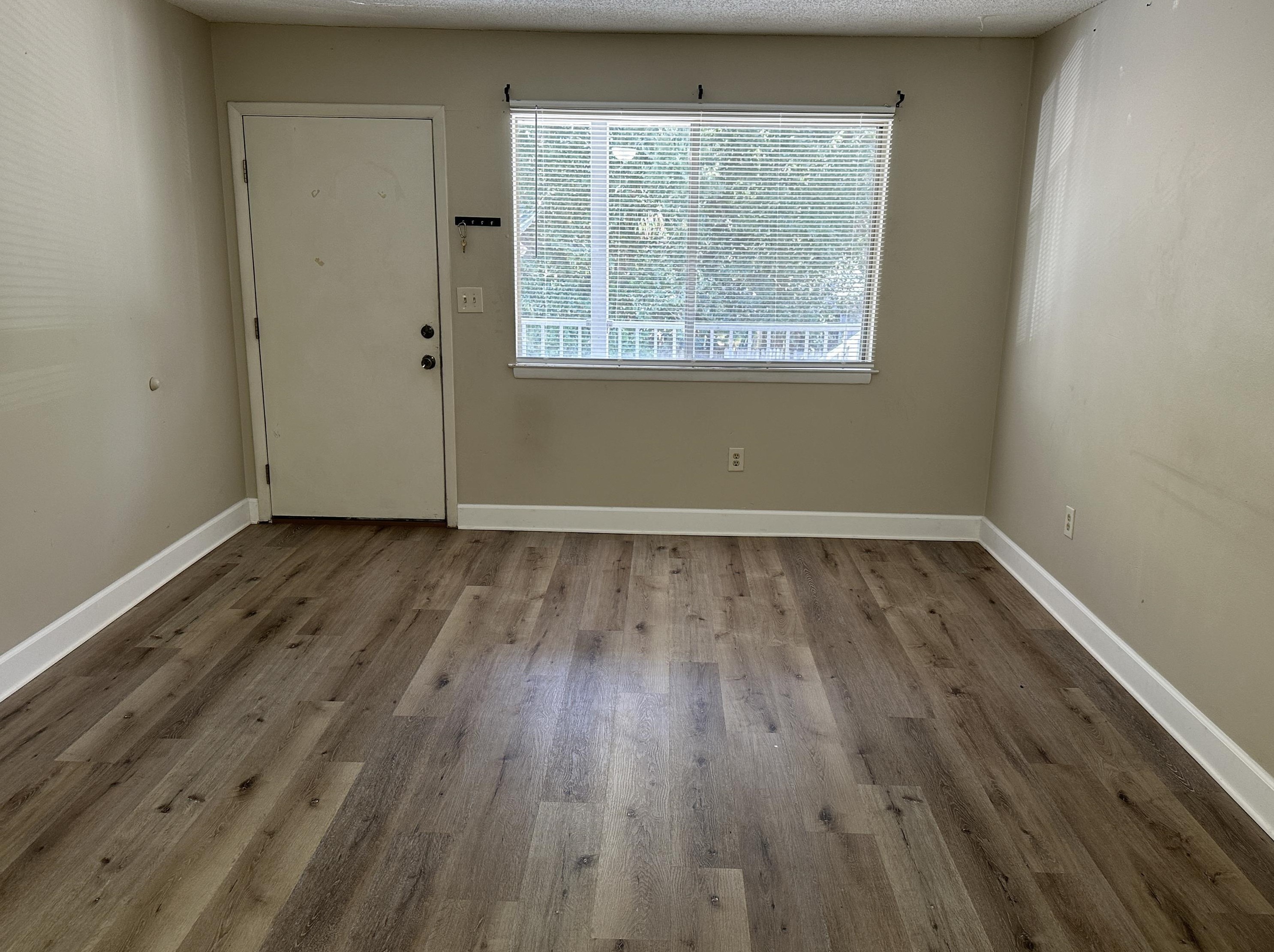 201 College Blvd E #56, Niceville, FL 32578
