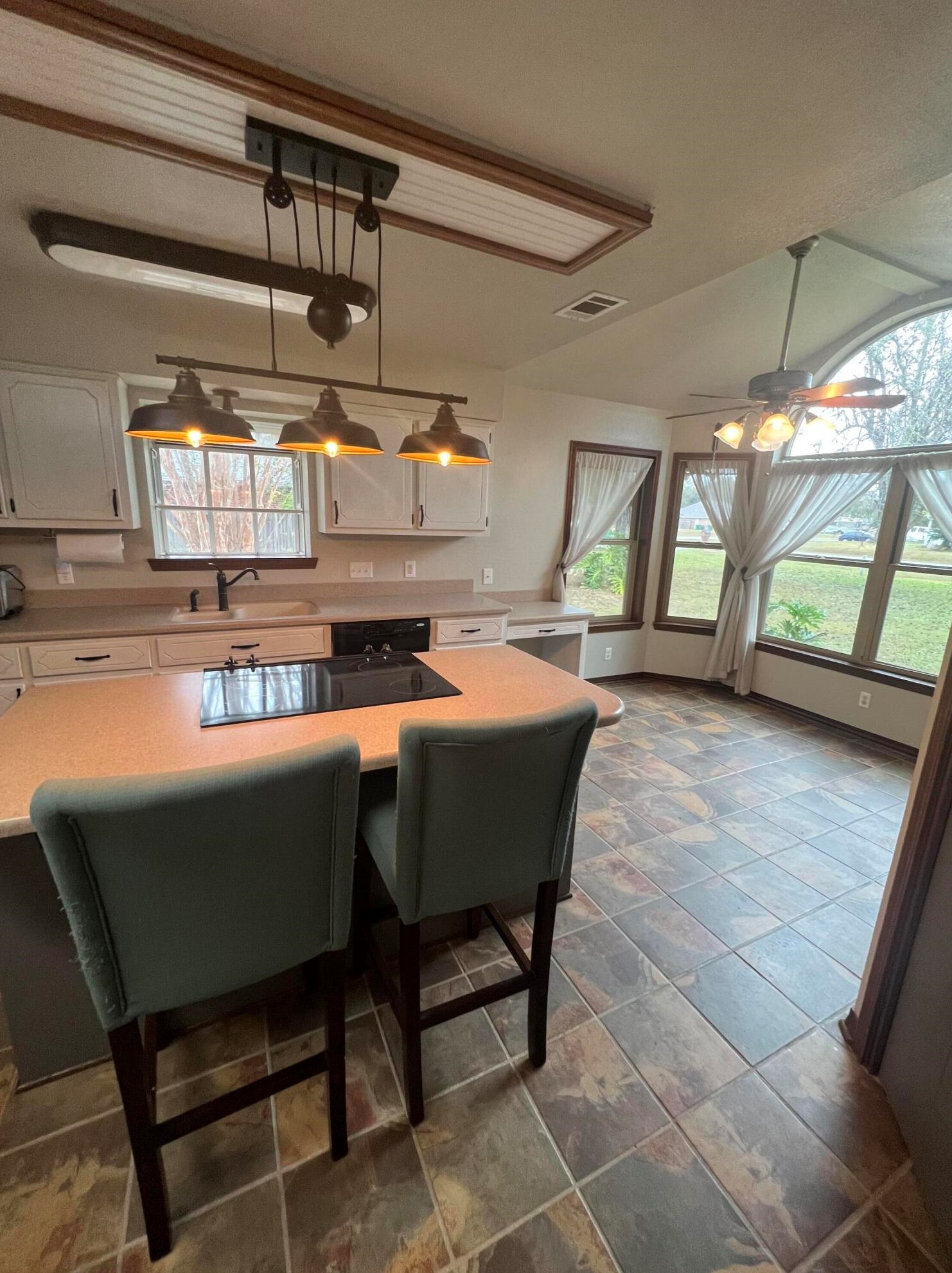 112 Dogwood Ln, Crestview, FL 32536