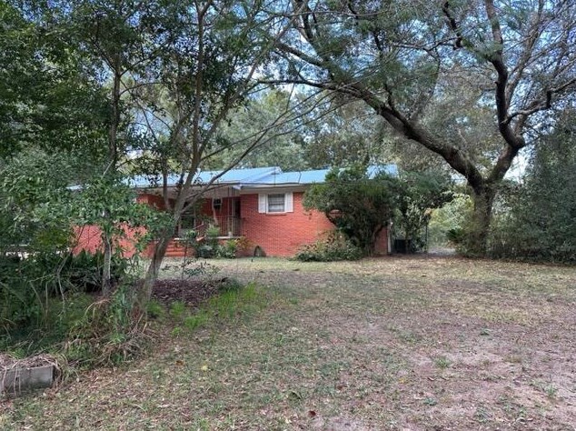 1723 23rd St, Niceville, FL 32578
