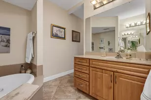 240 SE Brooks Street SE, Fort Walton Beach, FL 32548 - Photo 24