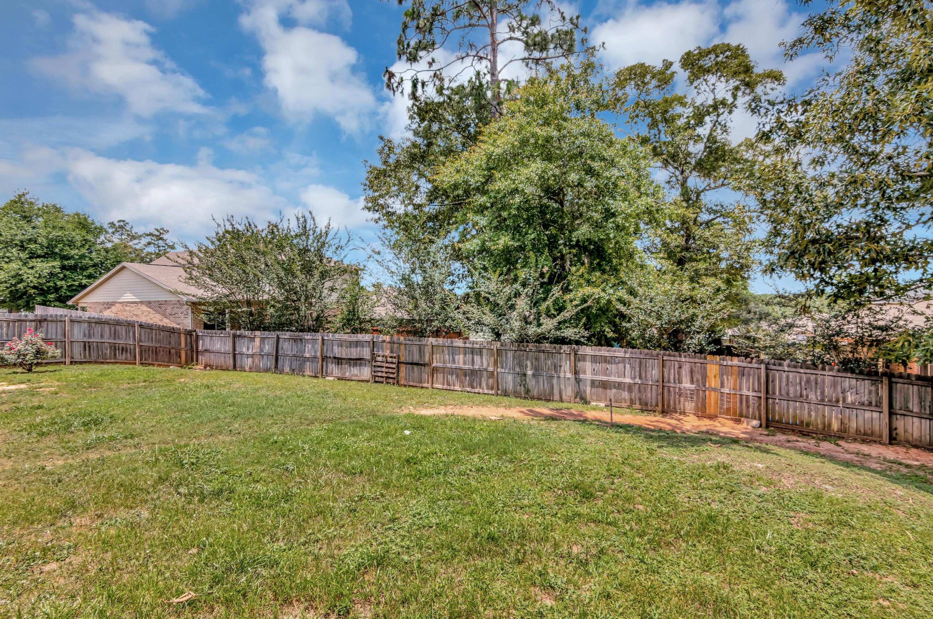 3003 Crown Creek Cir, Crestview FL  32539-9000 exterior