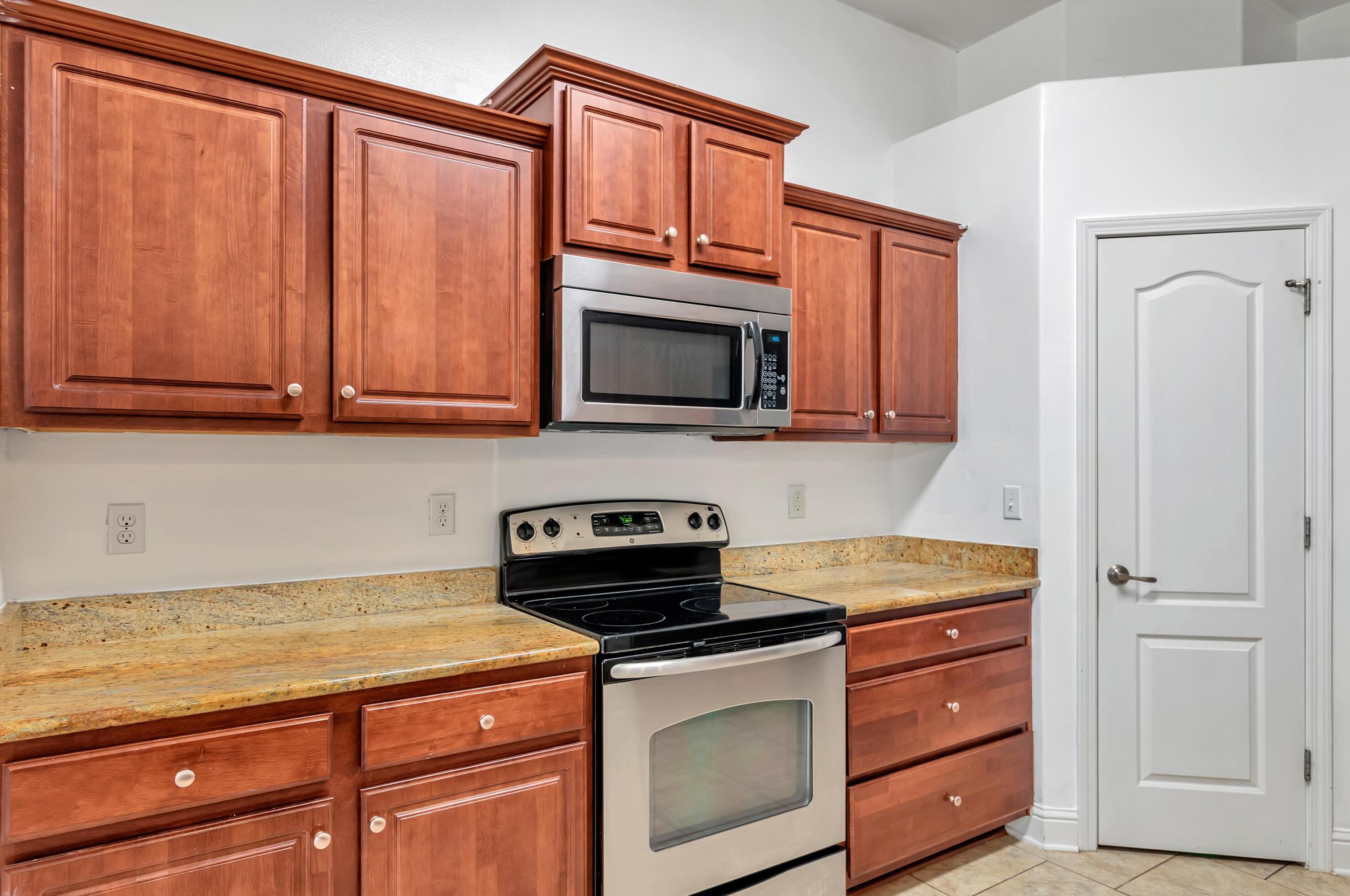 3003 Crown Creek Cir, Crestview FL  32539-9000 exterior