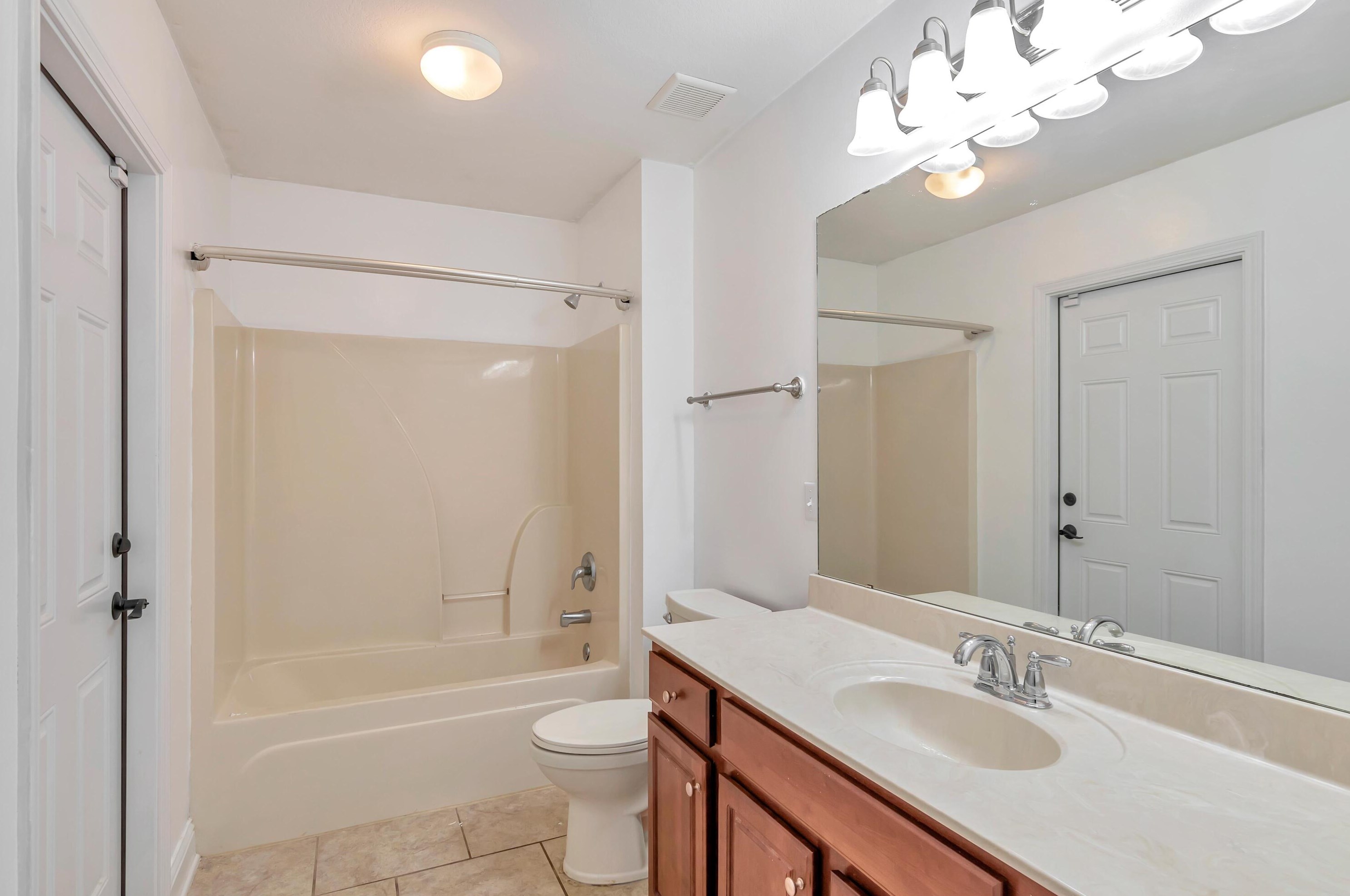 3003 Crown Creek Cir, Crestview FL  32539-9000 exterior