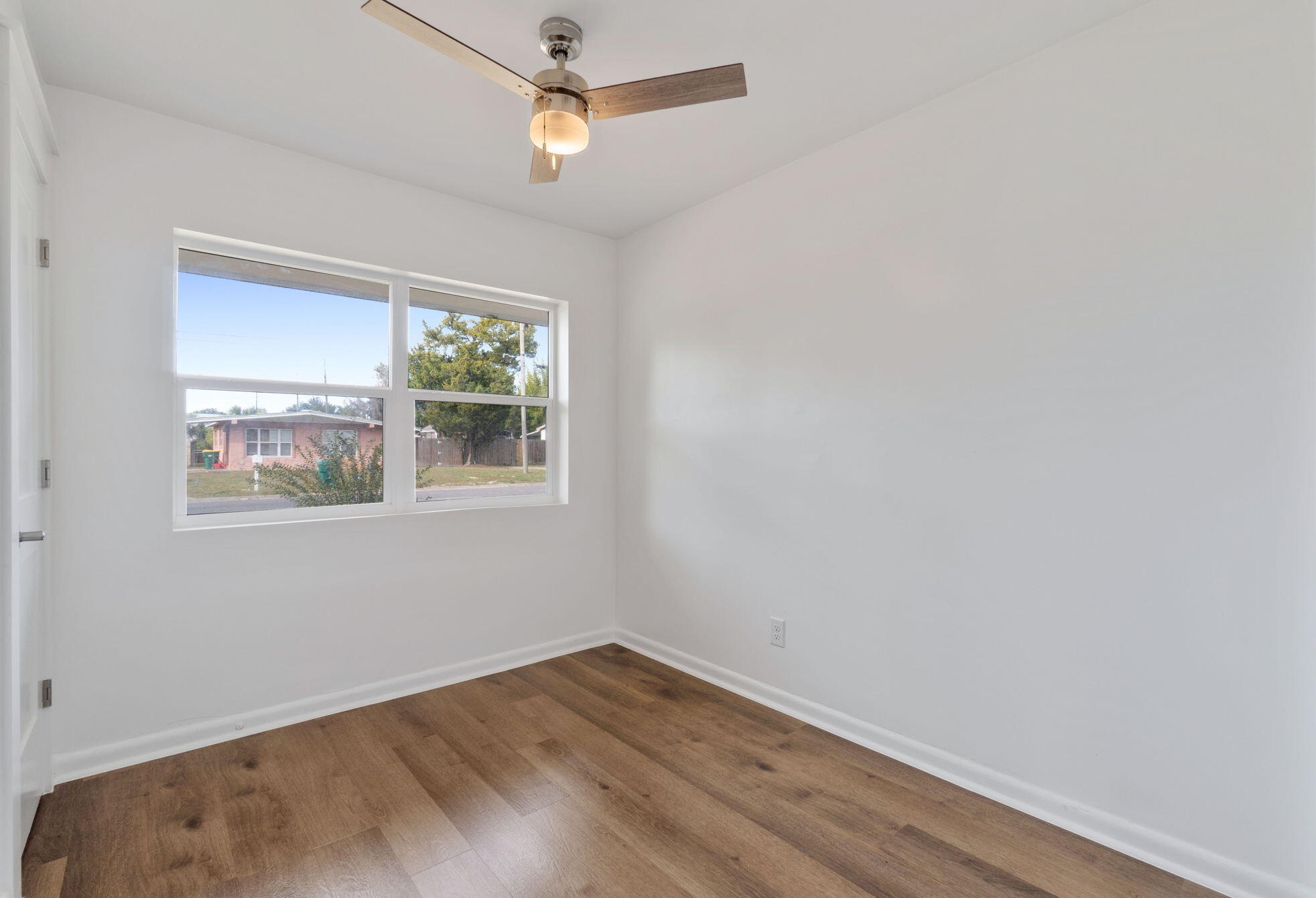 630 Shrewsbury Rd, Mary Esther FL  32569-1740 exterior