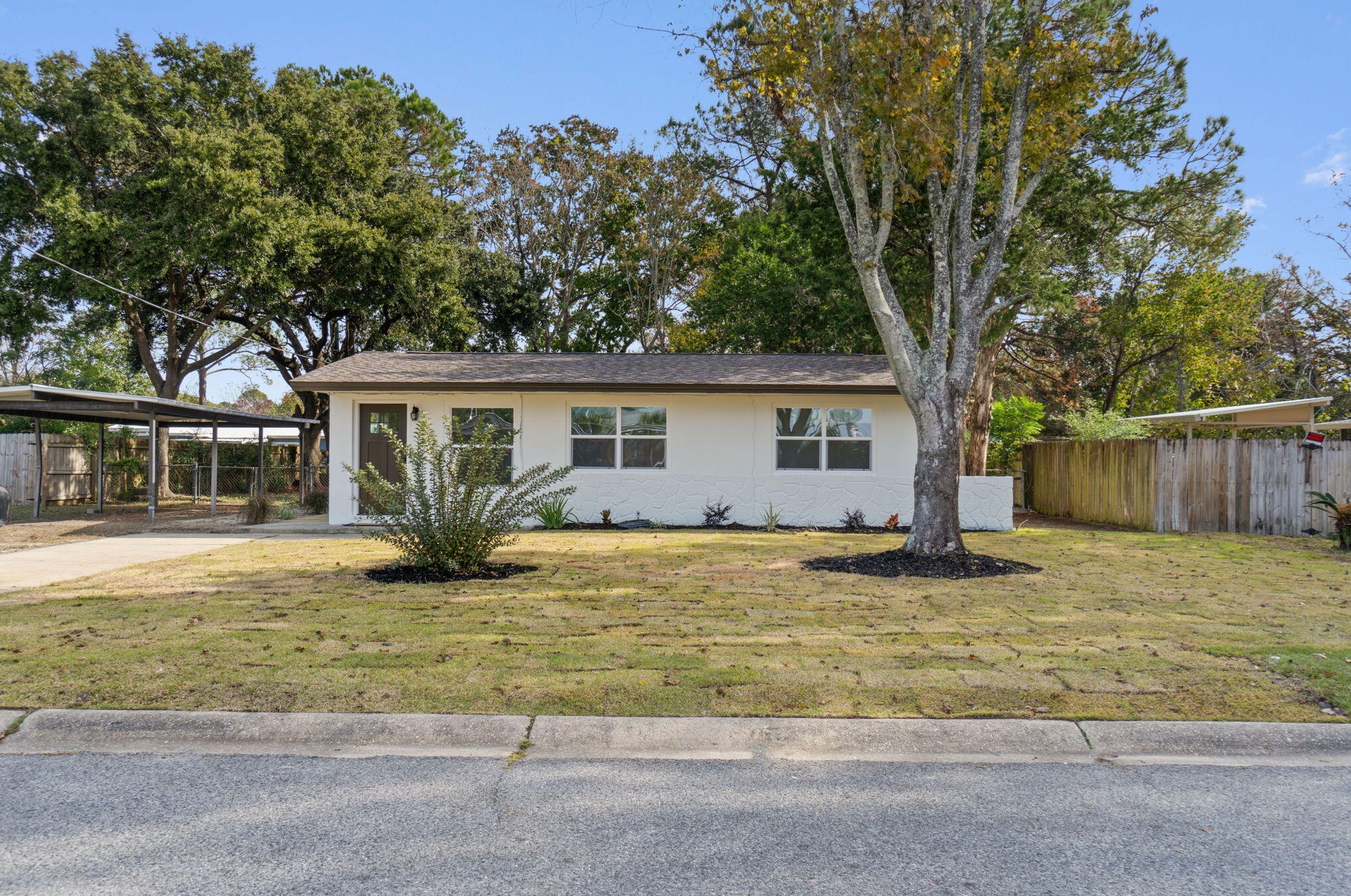 630 Shrewsbury Rd, Mary Esther, FL 32569