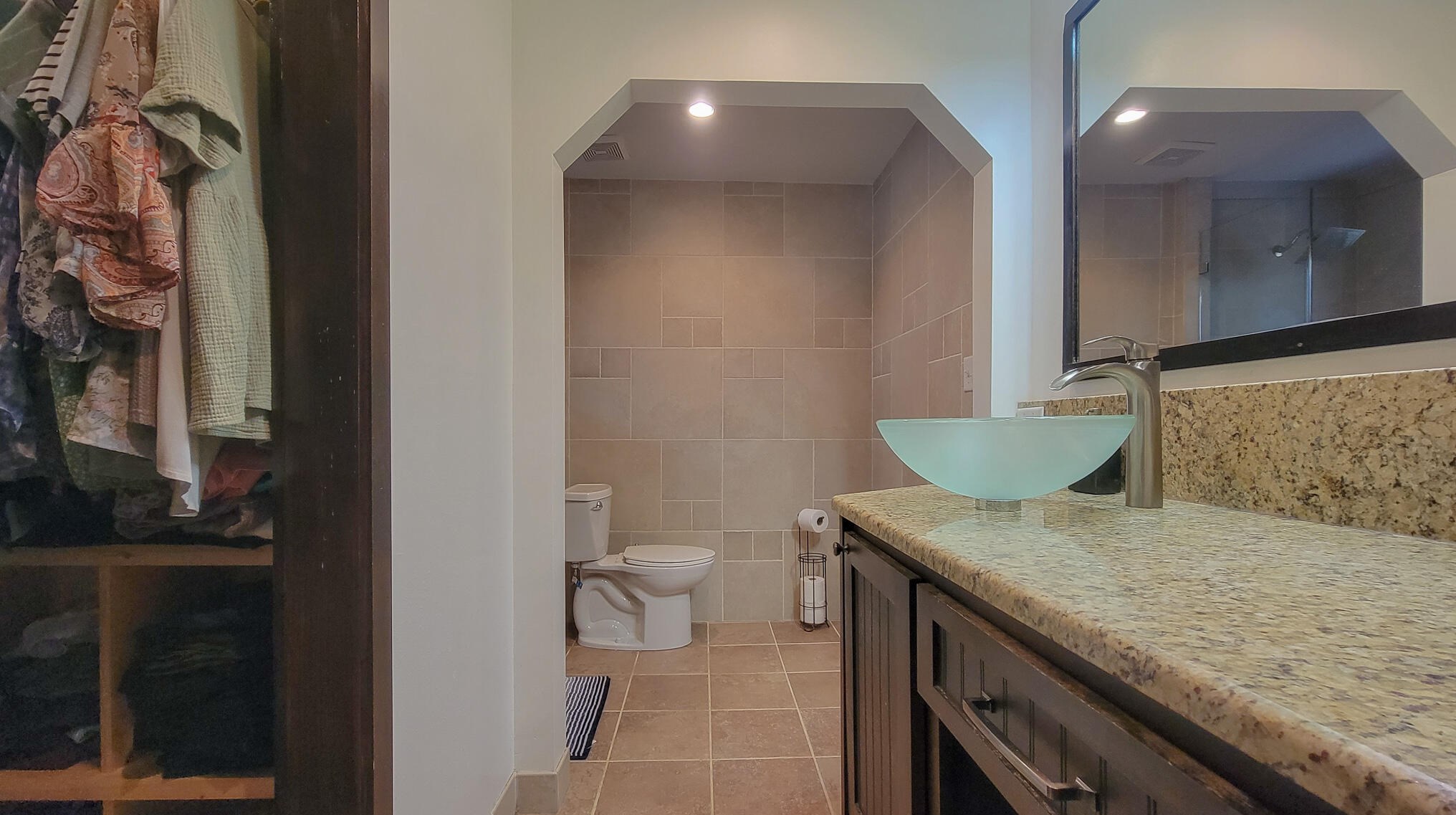 1600 Mariah Way, Fort Walton Beach FL  32547-1189 exterior