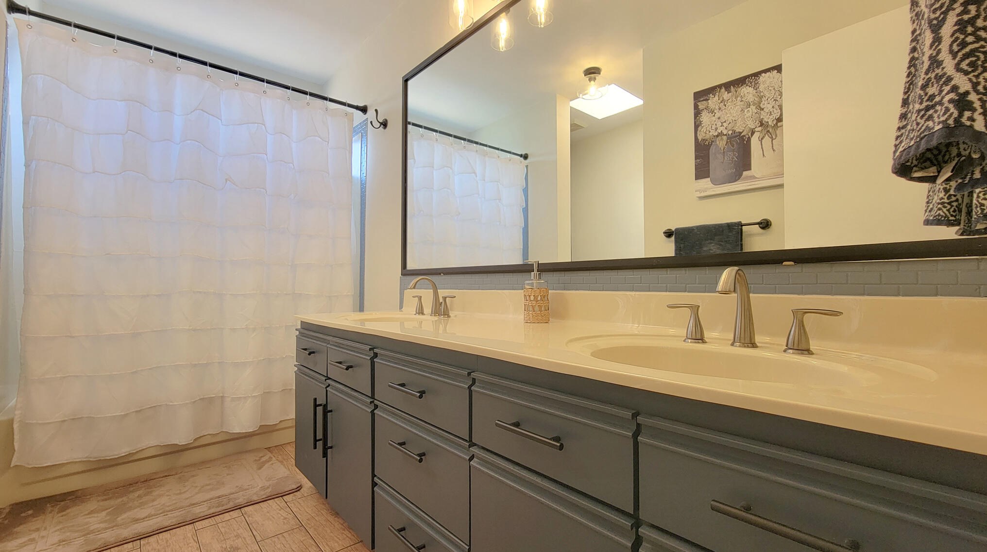 1600 Mariah Way, Fort Walton Beach FL  32547-1189 exterior