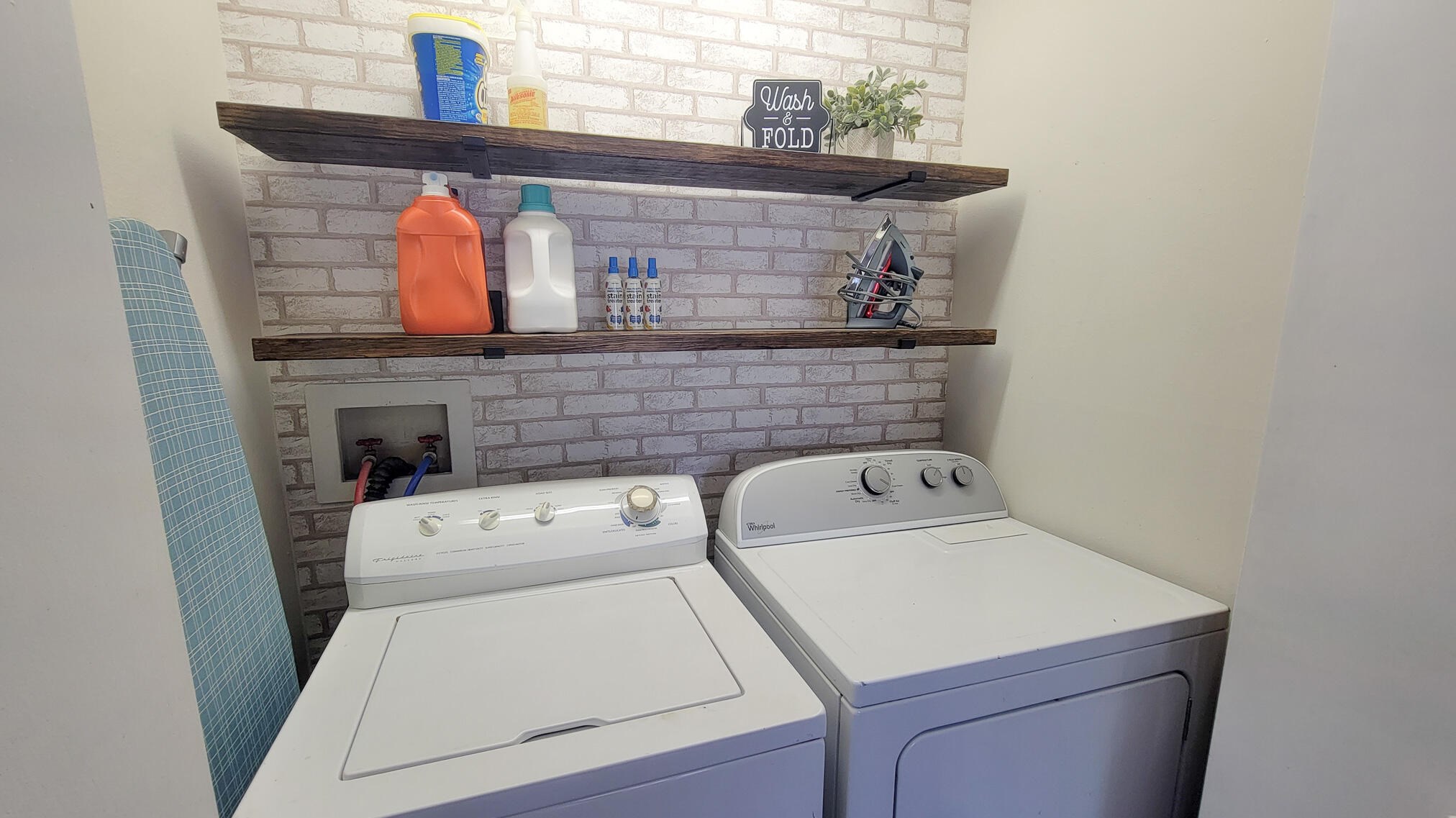 1600 Mariah Way, Fort Walton Beach FL  32547-1189 exterior