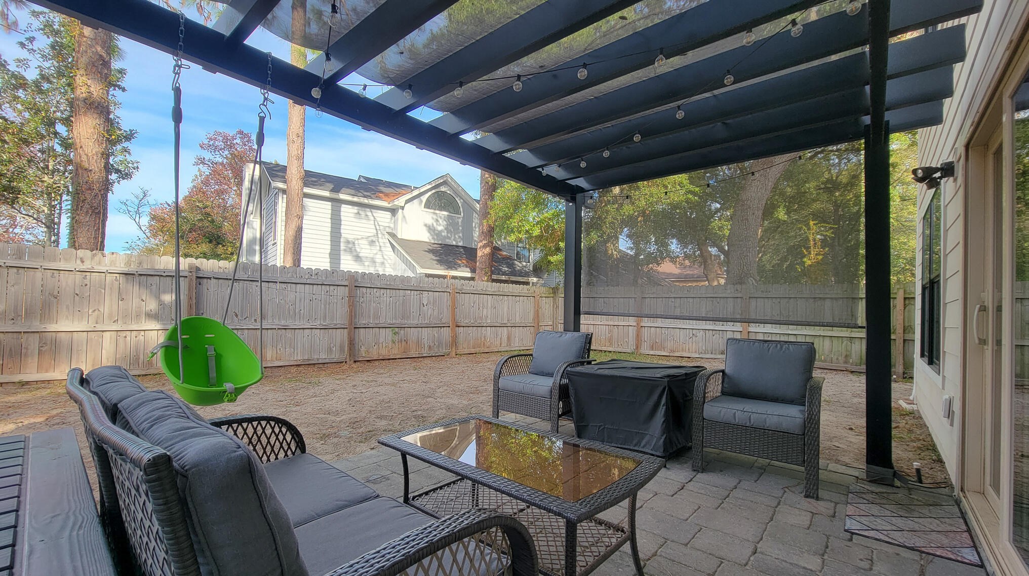 1600 Mariah Way, Fort Walton Beach FL  32547-1189 exterior