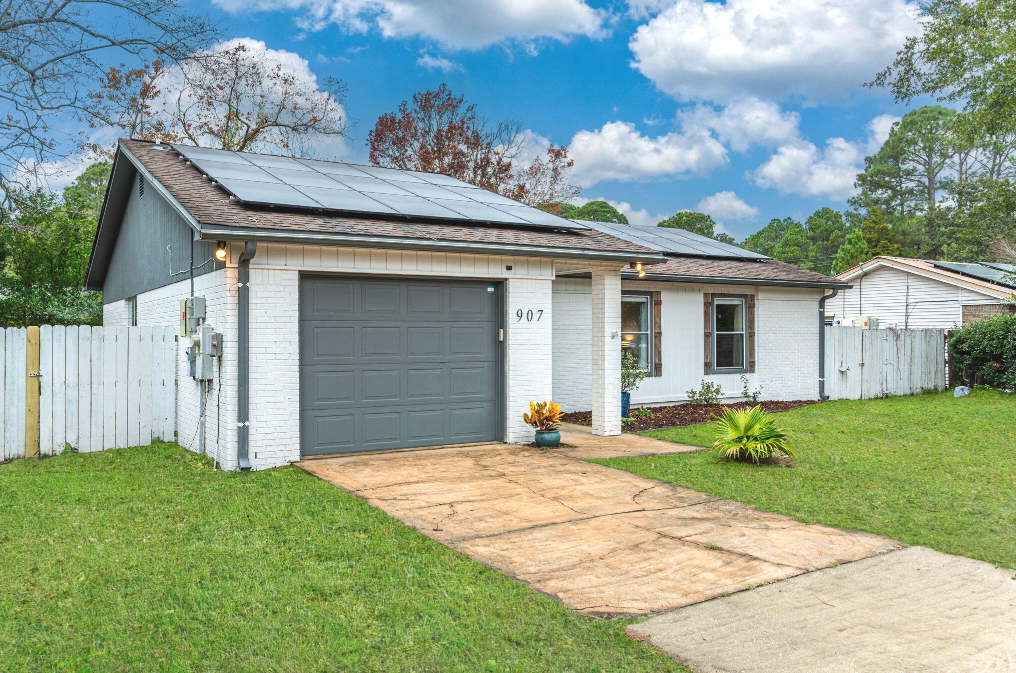 907 Linden Ave, Niceville, FL 32578
