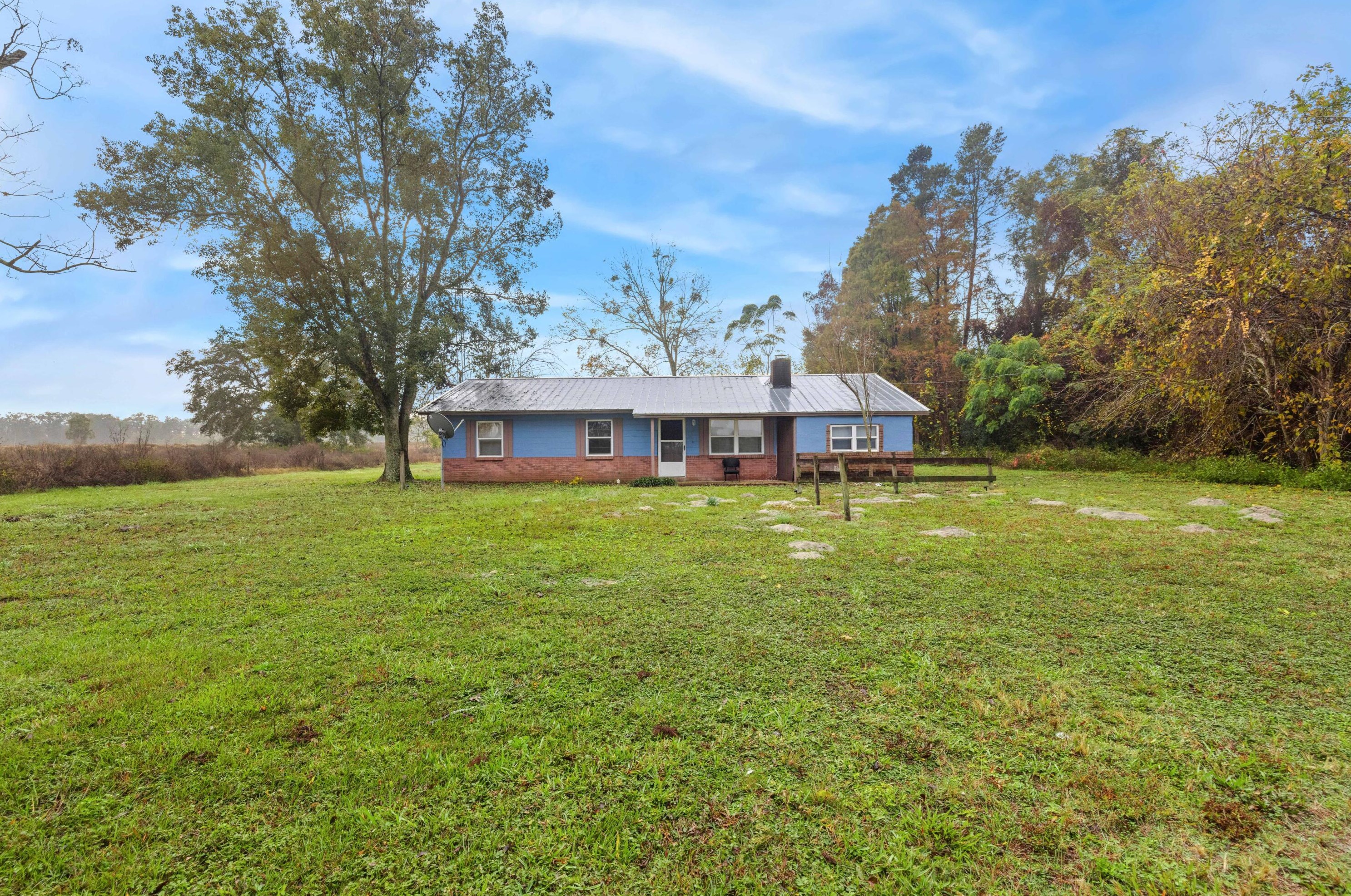 8350 70th St, Bronson, FL 32621-5052