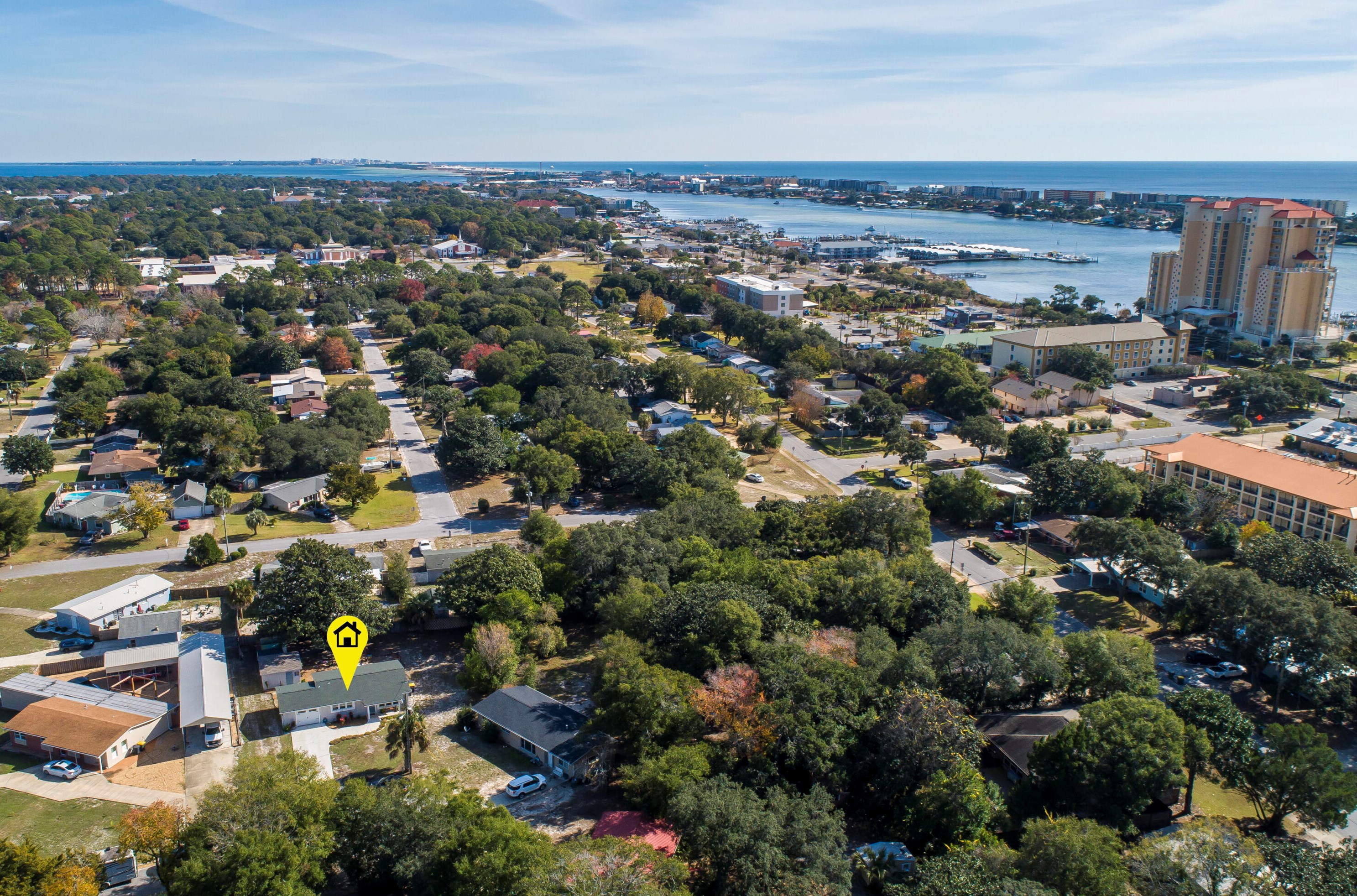 206 Rose Marie Ct, Fort Walton Beach, FL 32548-6620