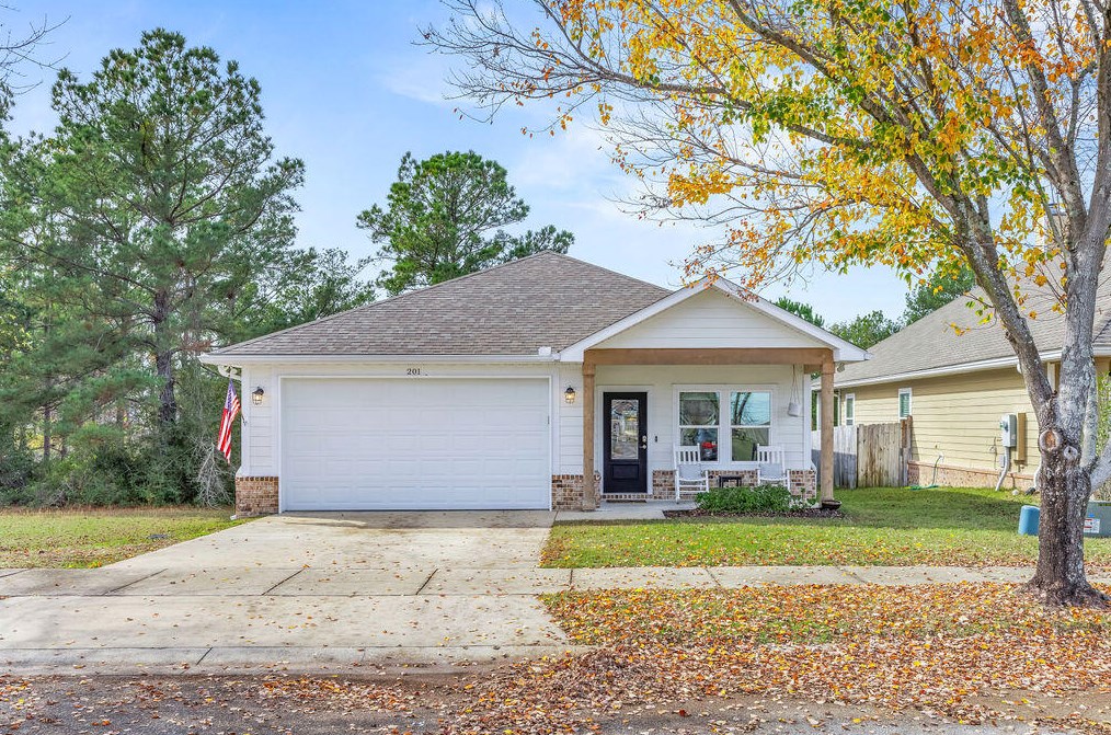 201 S Marsh Landing S, Freeport, FL 32439