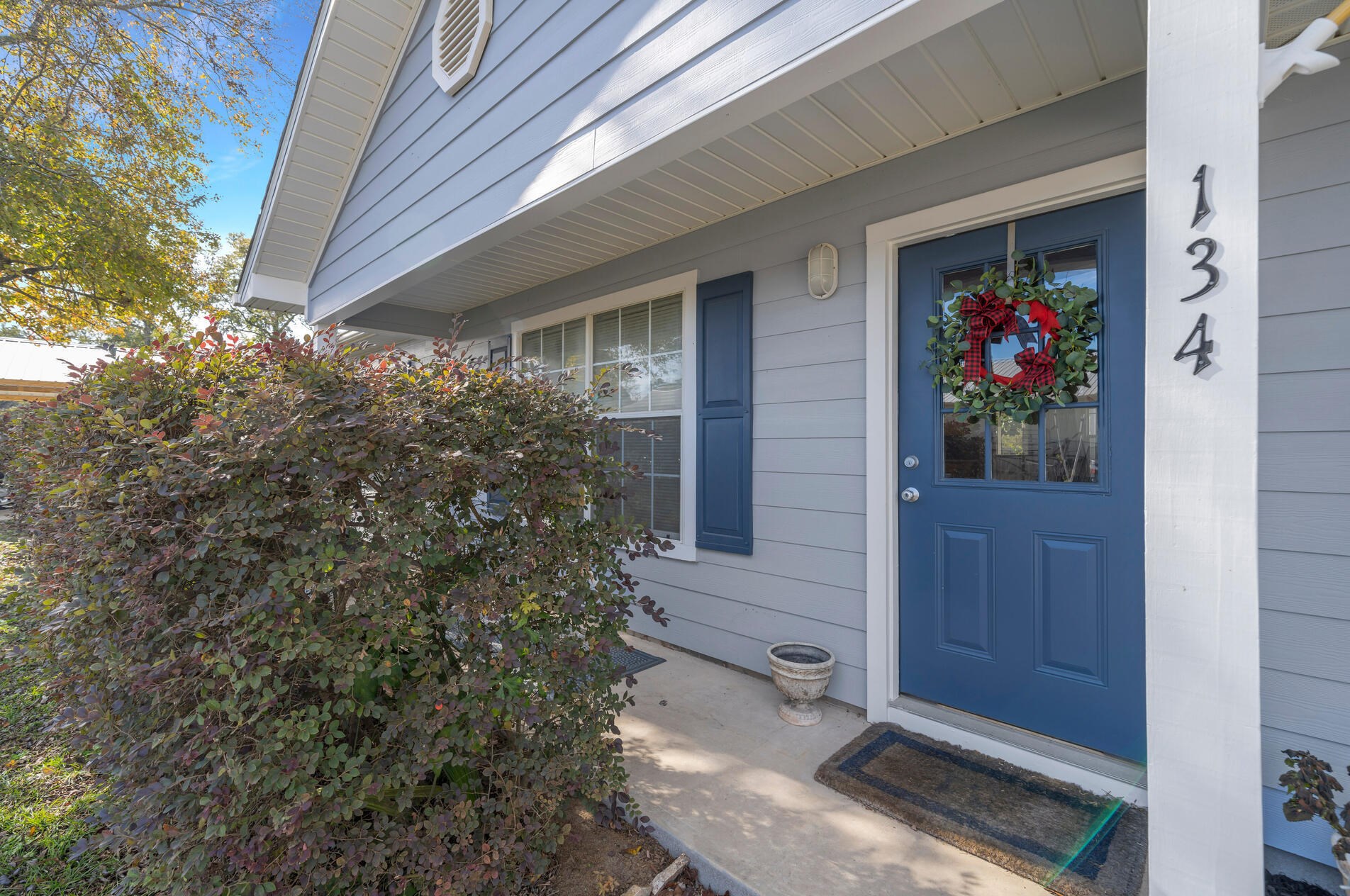 134 Washington St, Freeport, FL 32439