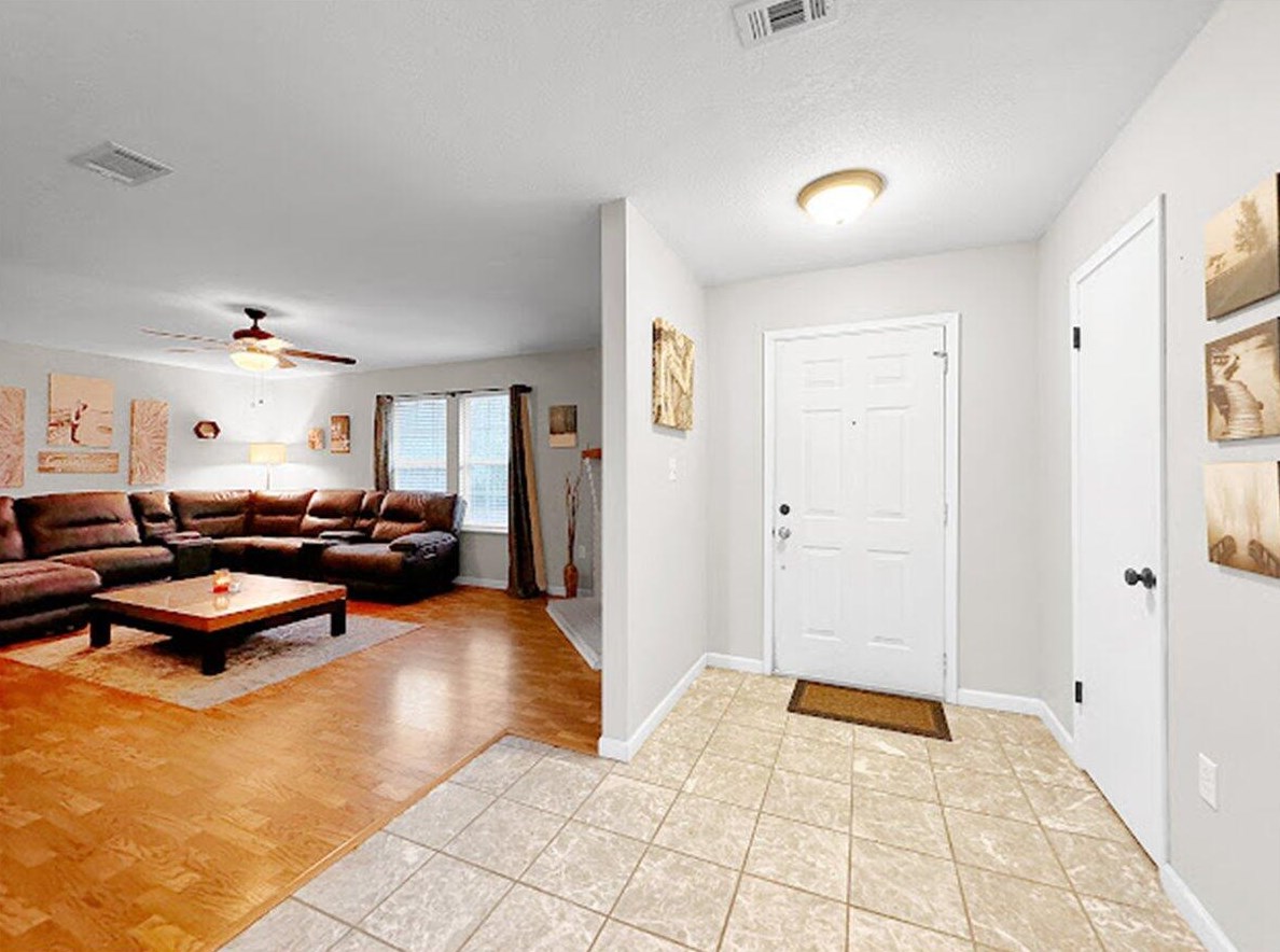 3287 Airport Rd, Crestview, FL 32539