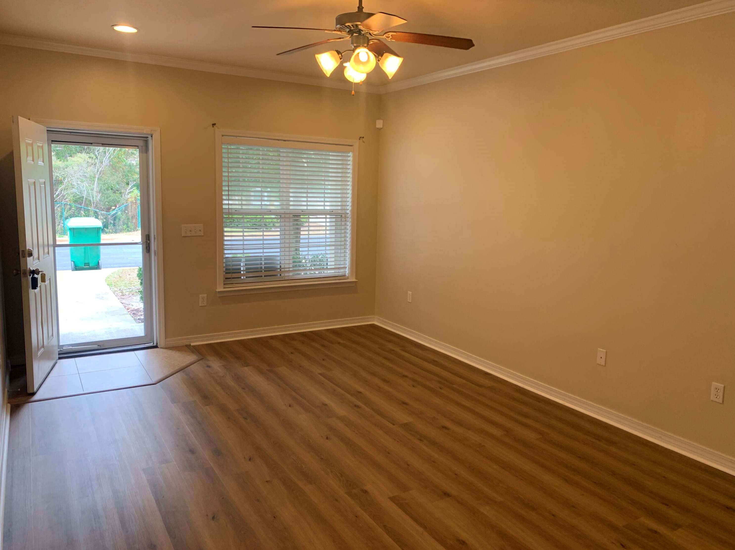 1467 Bentley Cir, Fort Walton Beach, FL 32547