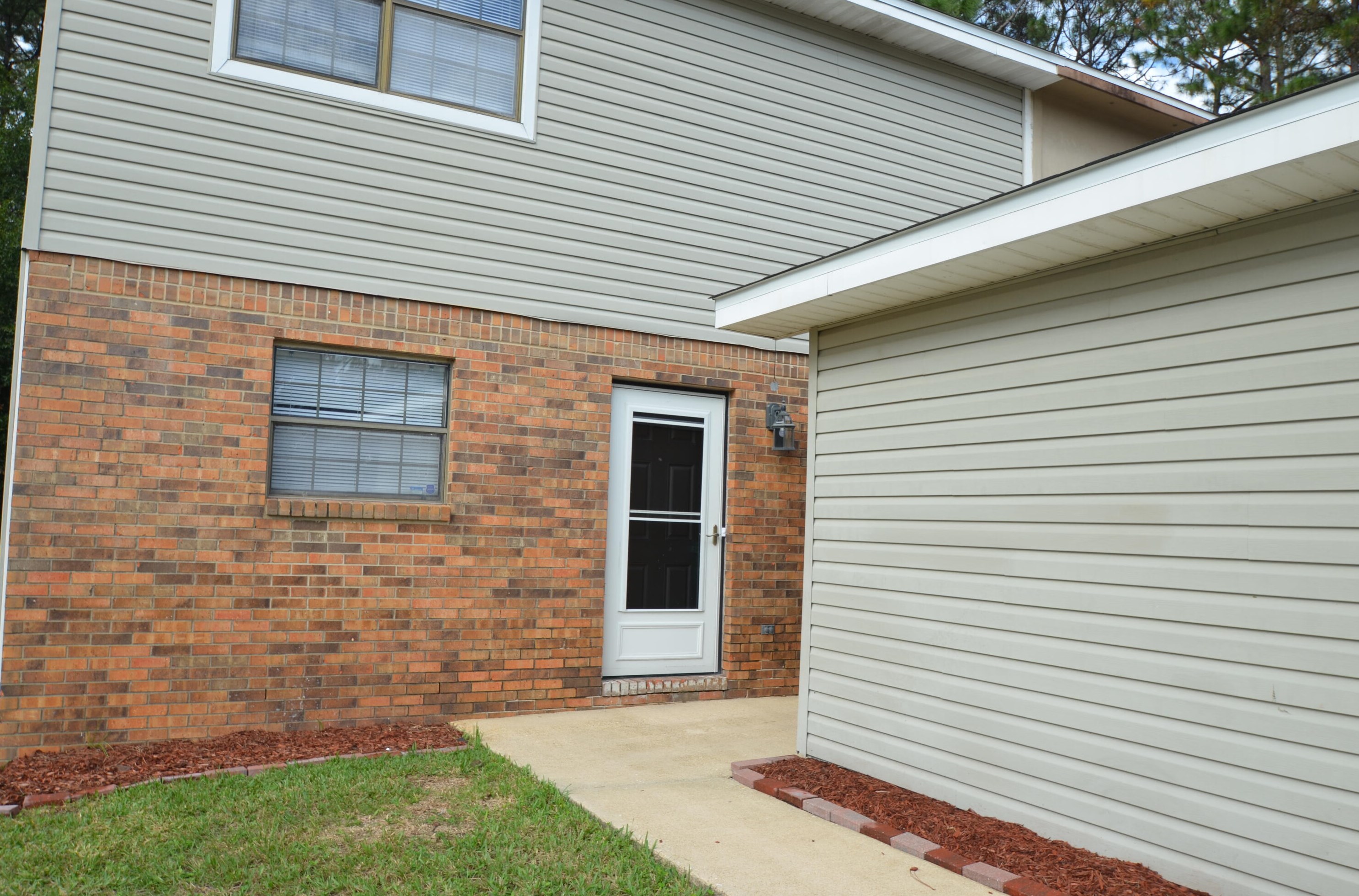 49 6th Ave, Shalimar, FL 32579