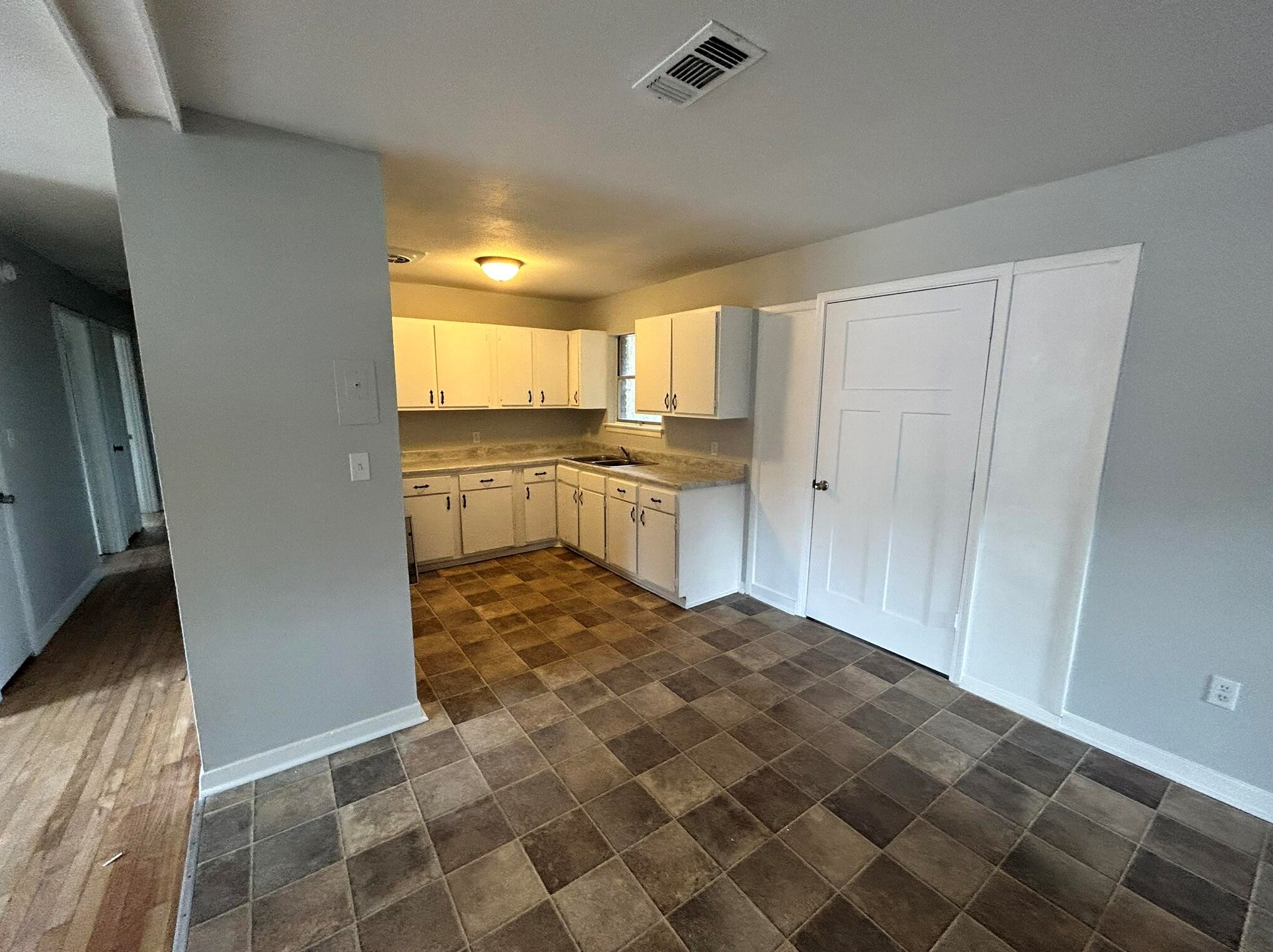 553 Purl Adams Ave, Crestview FL  32539-3610 exterior
