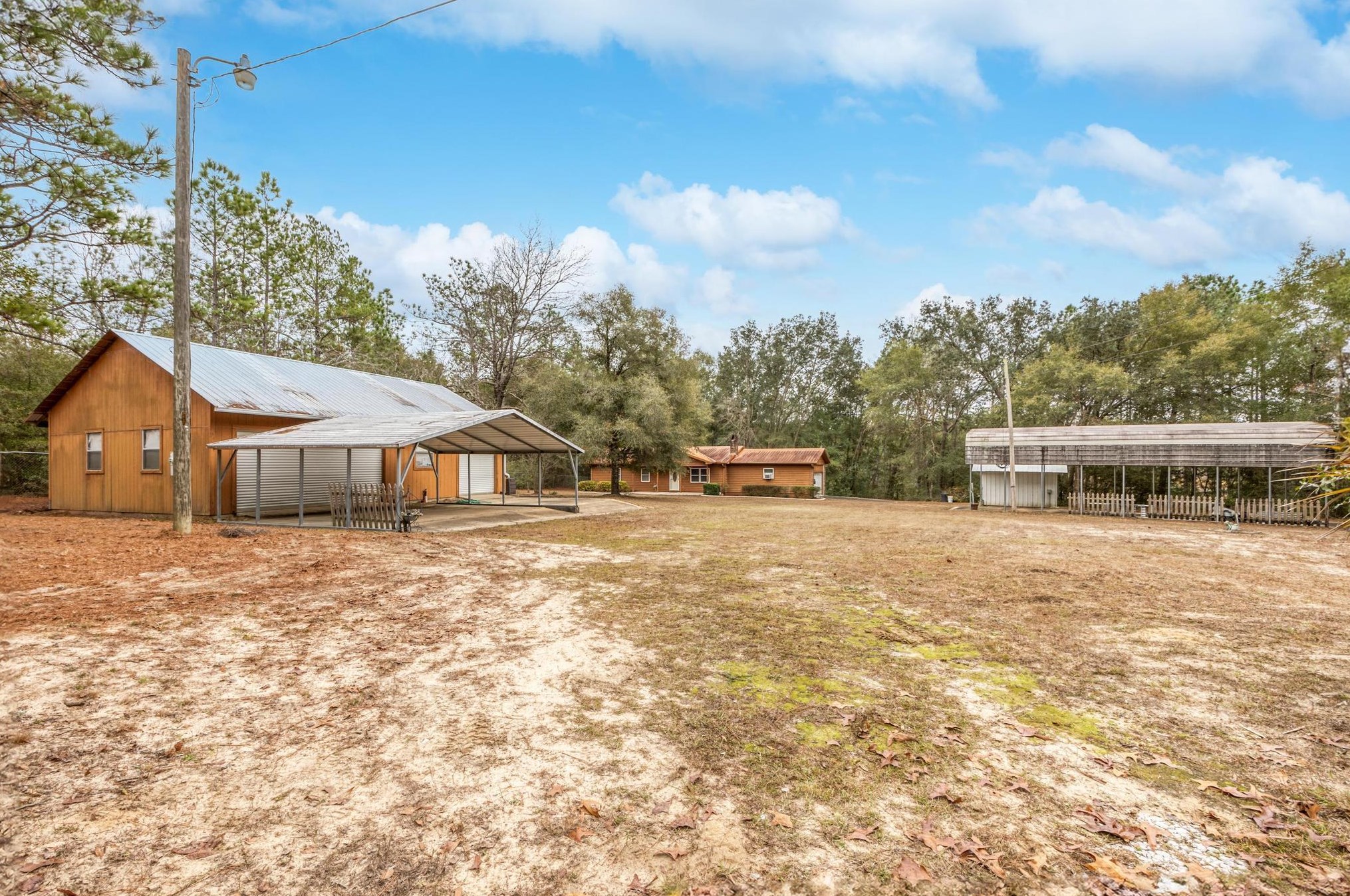 6079 Clear Creek Rd, Crestview, FL 32539-9765