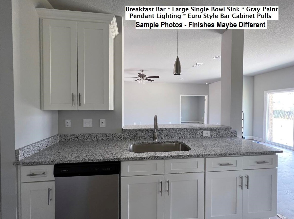 5441 Lee Farm Blvd, Crestview, FL 32536-5453