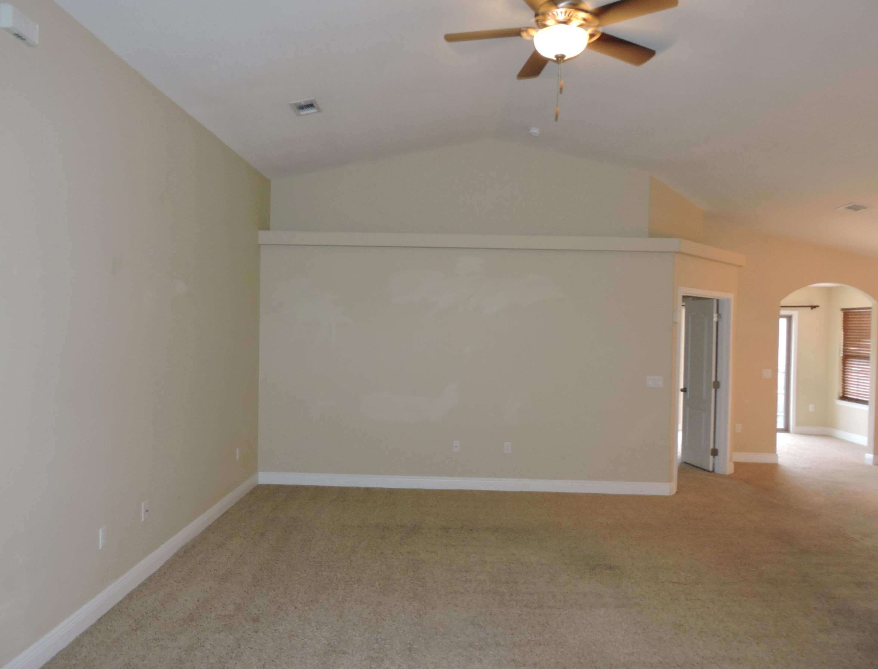 4642 Hermosa Rd, Crestview, FL 32539