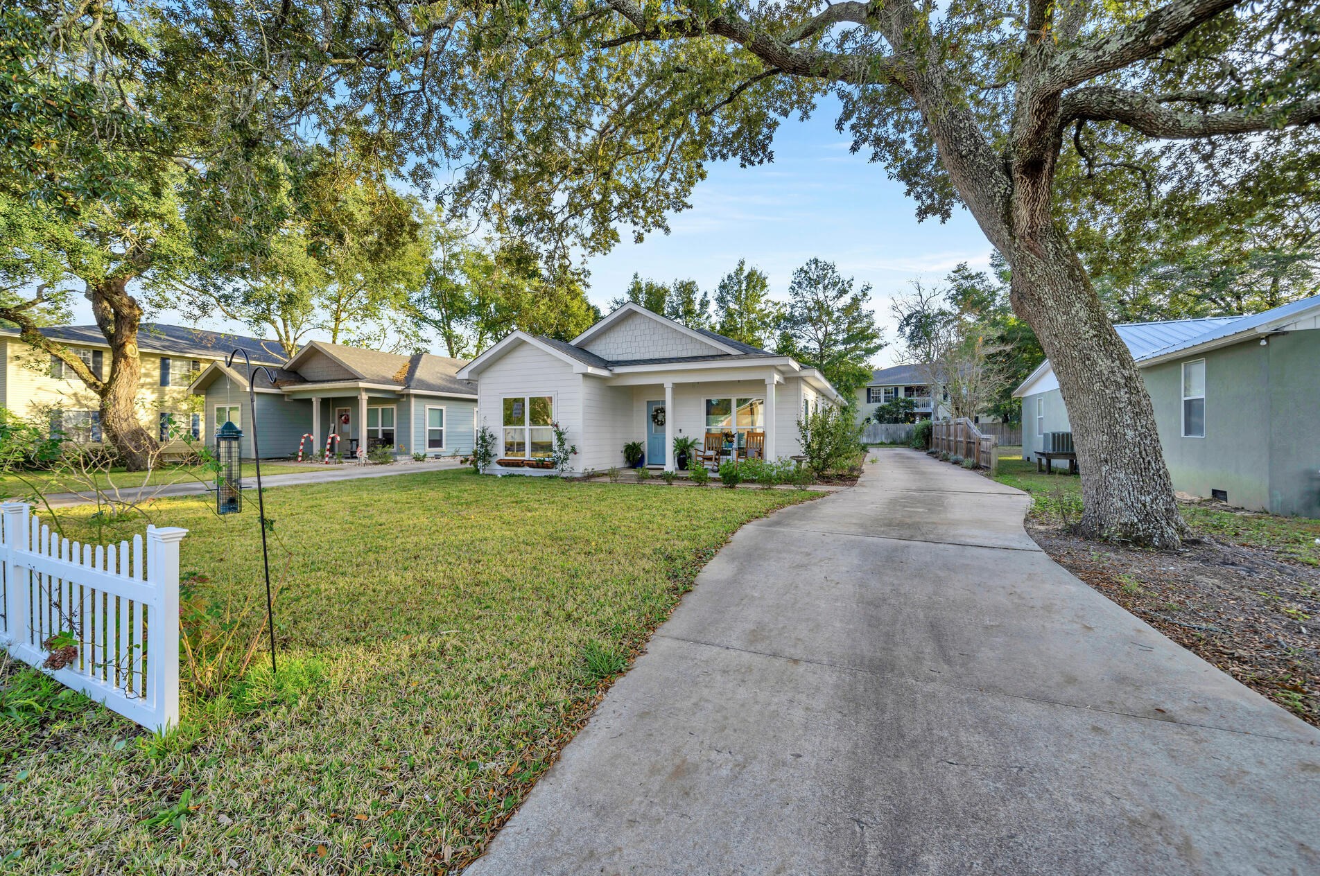 1606 27th St, Niceville FL  32578-2819 exterior