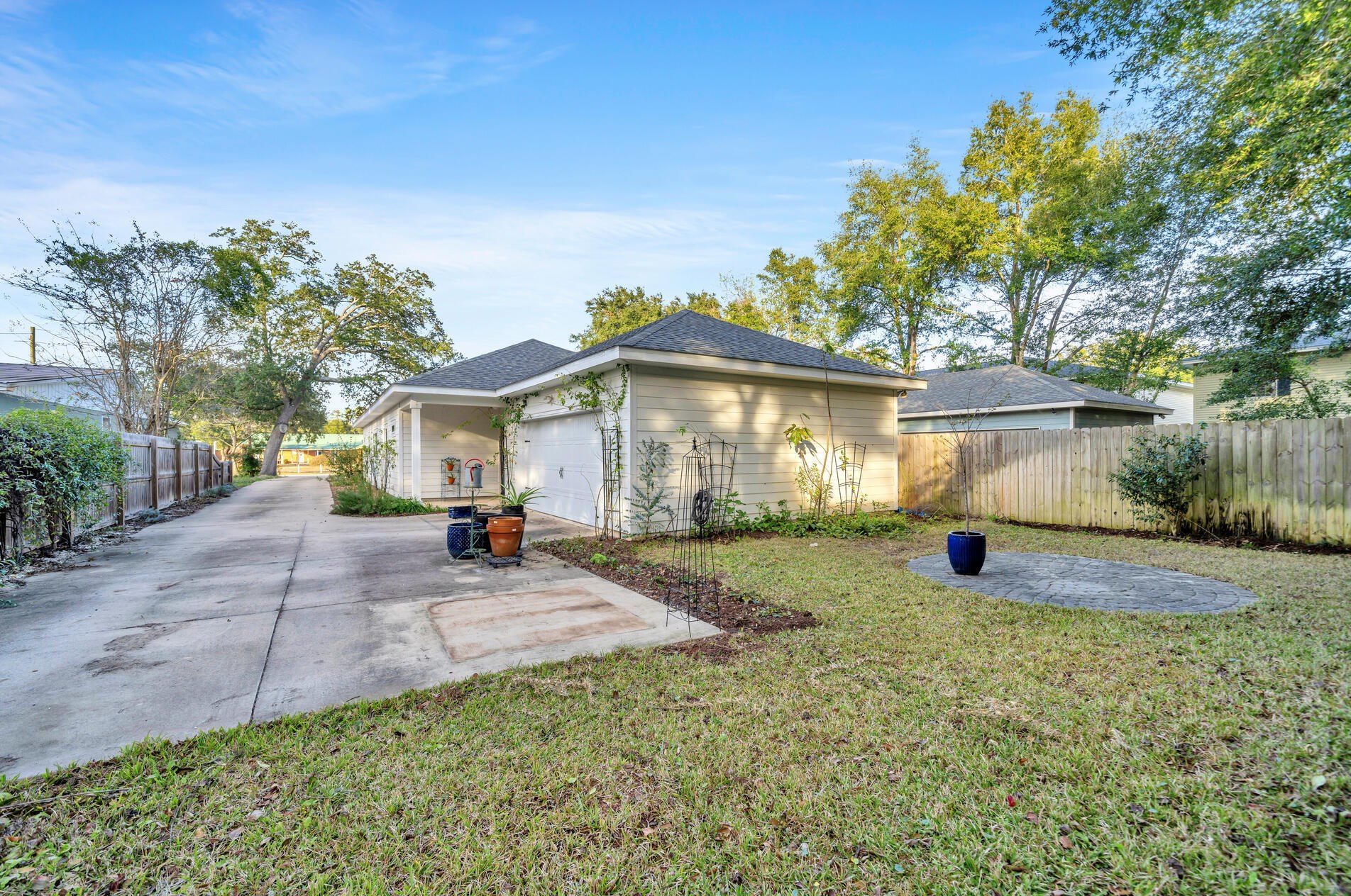 1606 27th St, Niceville FL  32578-2819 exterior