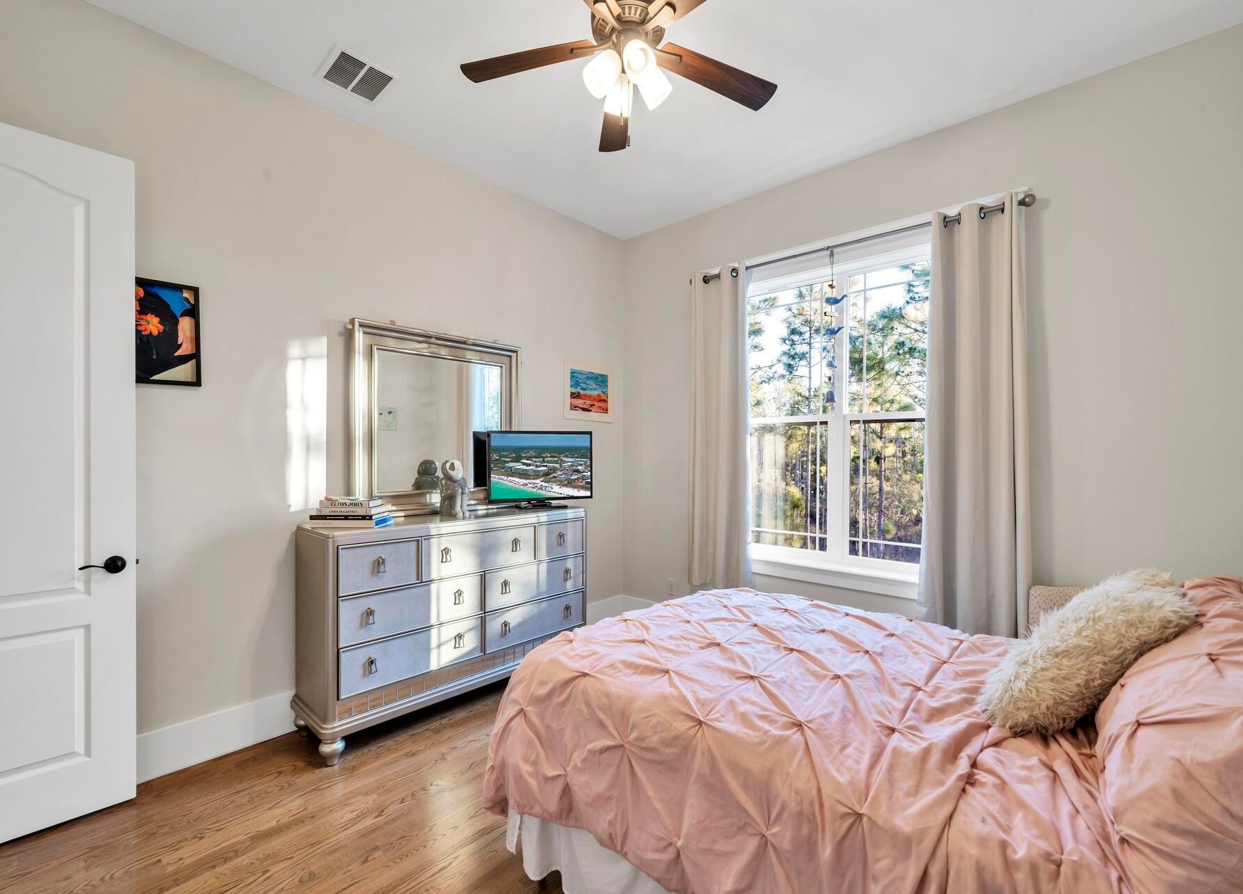 121 Topsail Dr, Santa Rosa Beach FL  32459-6136 exterior