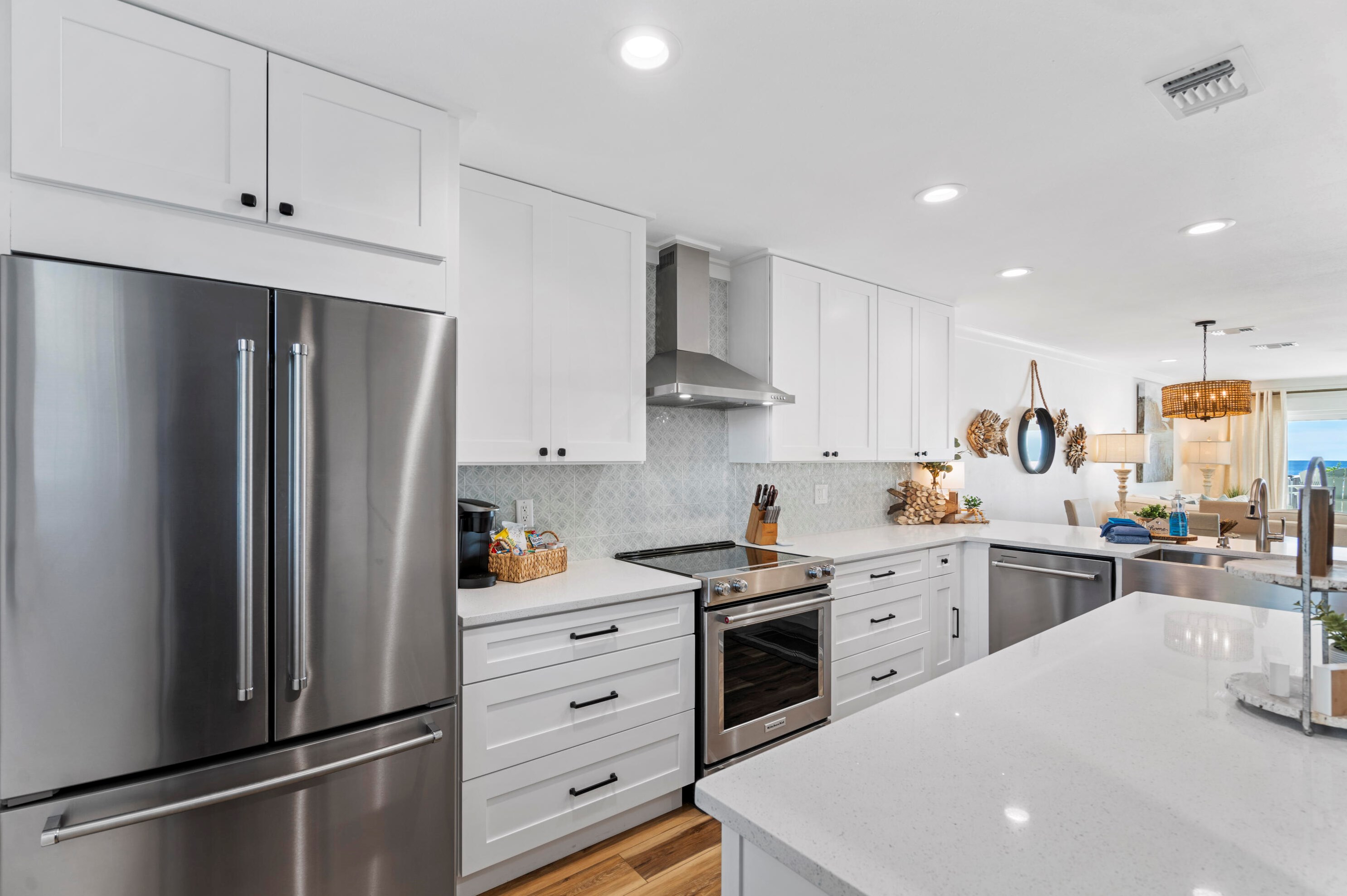 8460 E County Hwy 30a E #1, Panama City, FL 32461