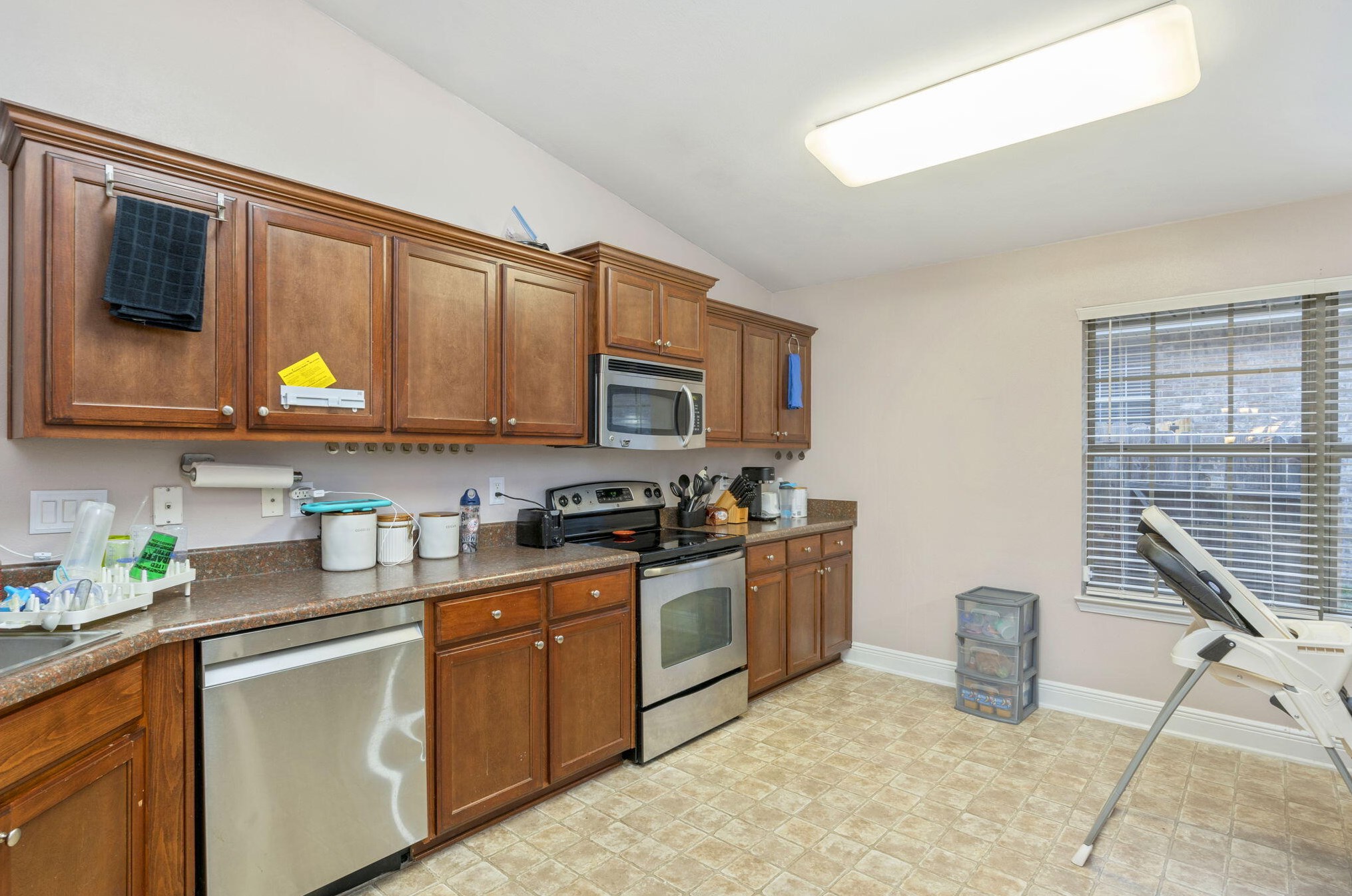 305 Gauntlet Dr, Crestview FL  32539-4366 exterior