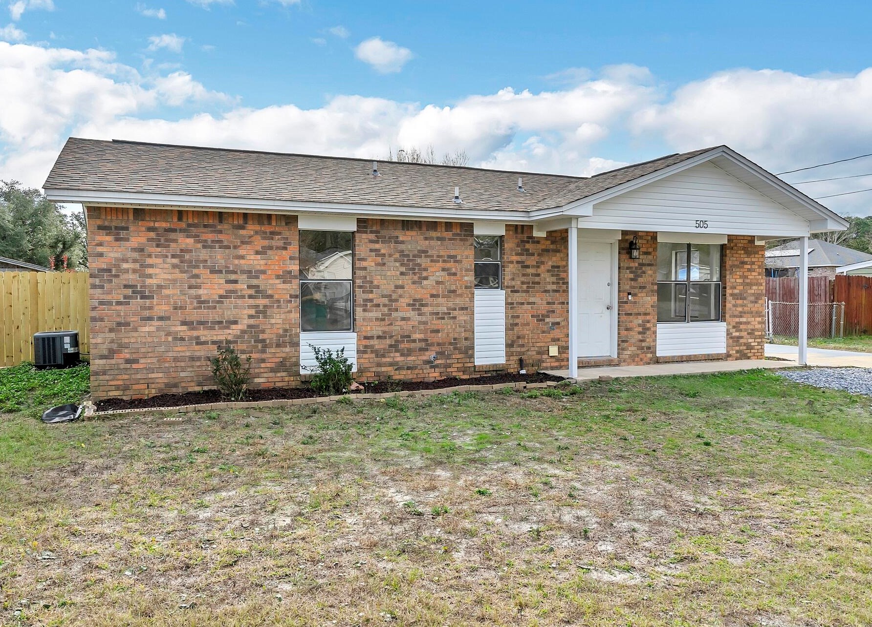 505 Cypress St, Mary Esther, FL 32569