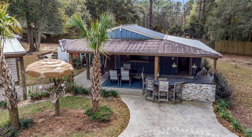 2734 Hugo Ln, Crestview FL  32539-6369 exterior