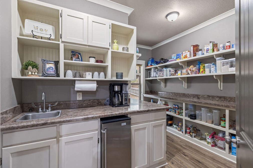 2734 Hugo Ln, Crestview FL  32539-6369 exterior