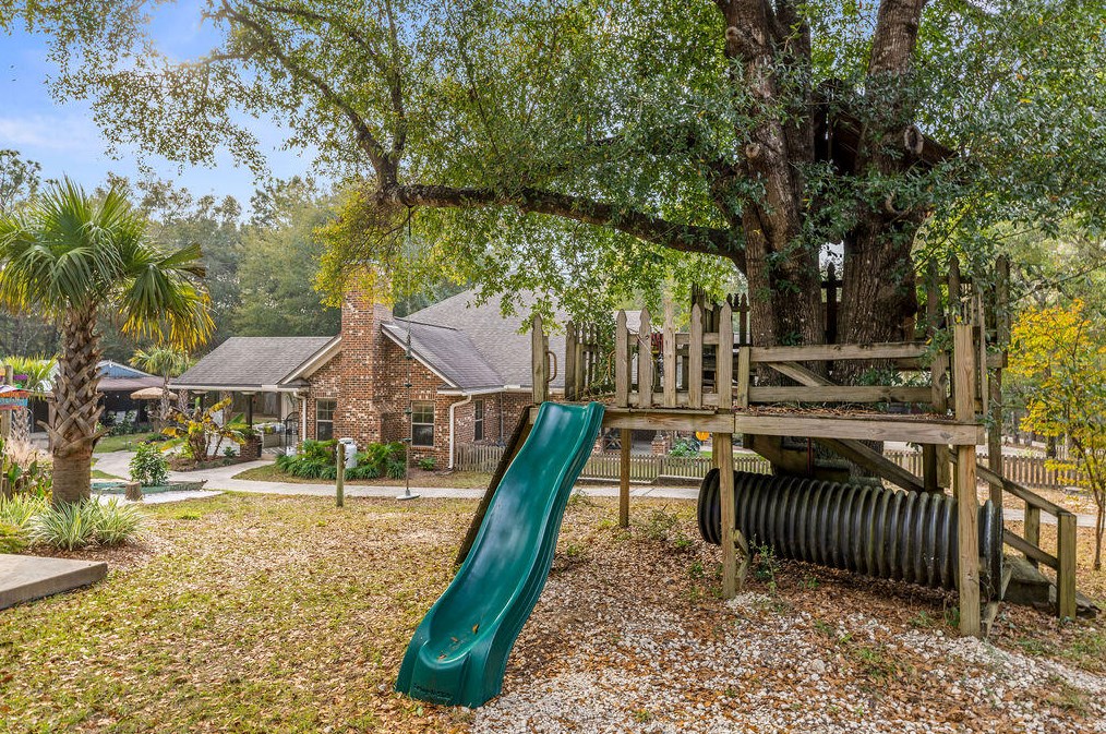 2734 Hugo Ln, Crestview FL  32539-6369 exterior