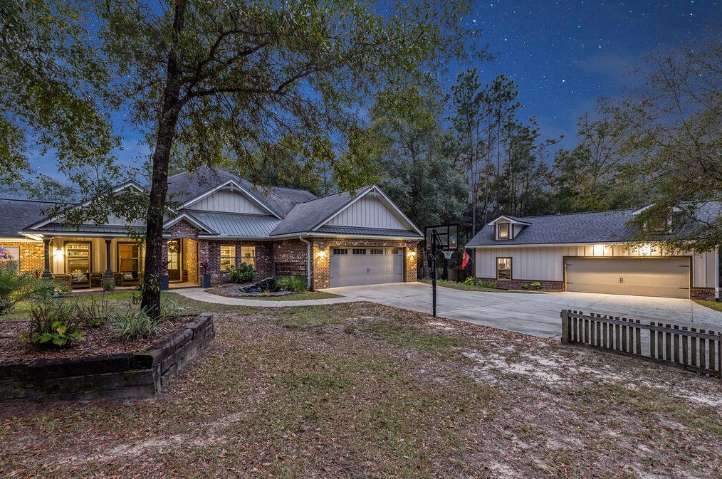 2734 Hugo Ln, Crestview FL  32539-6369 exterior