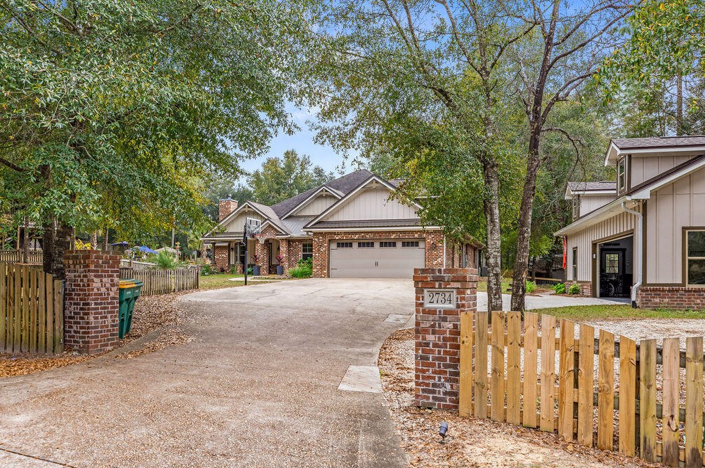 2734 Hugo Ln, Crestview FL  32539-6369 exterior