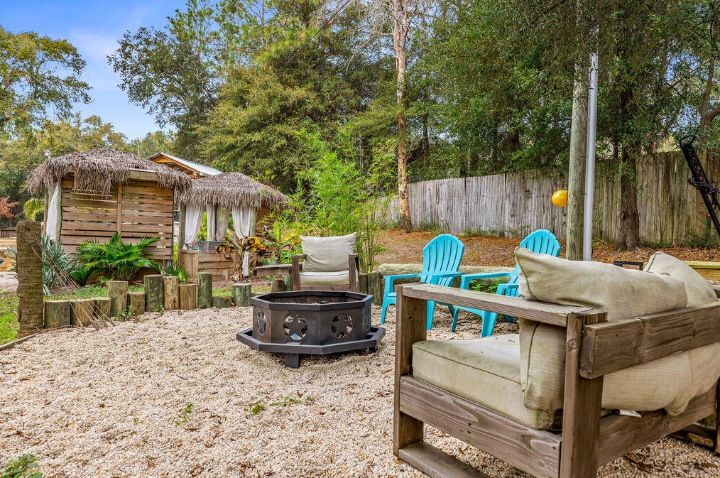 2734 Hugo Ln, Crestview FL  32539-6369 exterior