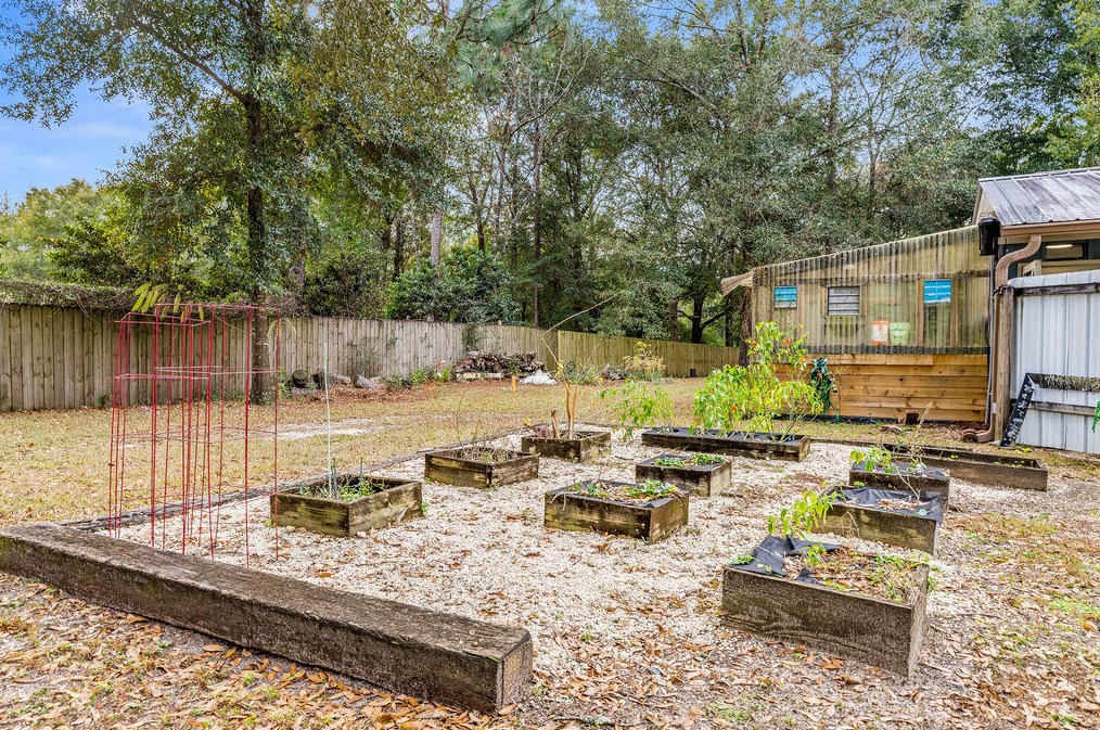 2734 Hugo Ln, Crestview FL  32539-6369 exterior