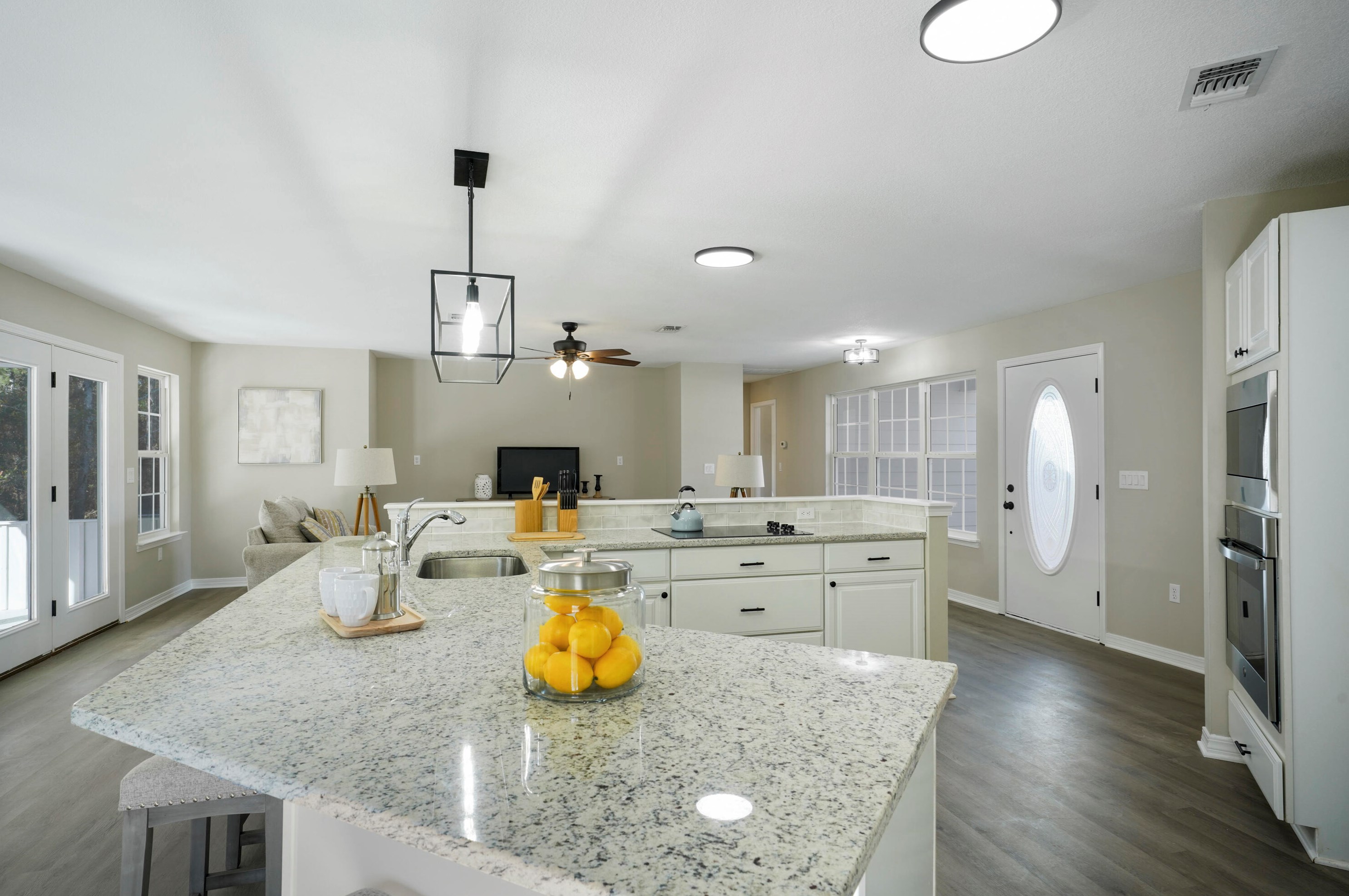 101 Golf Course Dr, Crestview, FL 32536