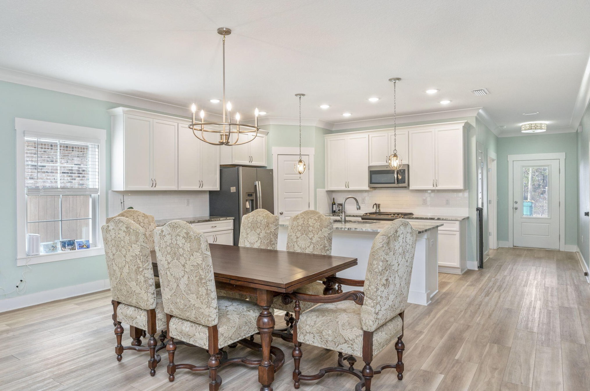 1413 Cedar St, Niceville FL  32578-9747 exterior