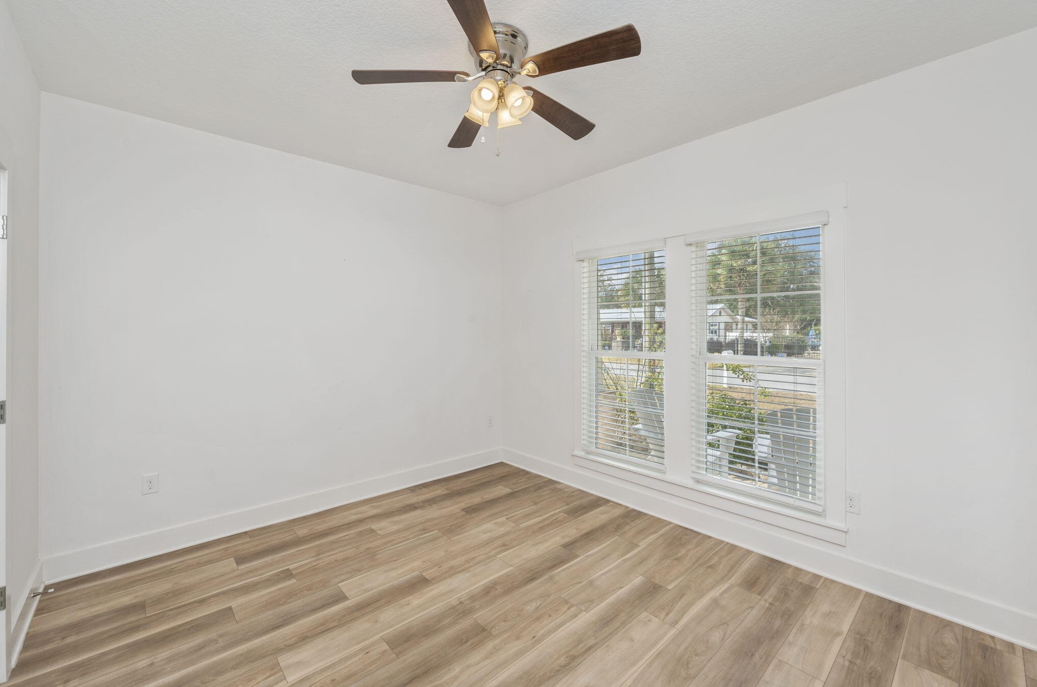 1413 Cedar St, Niceville FL  32578-9747 exterior