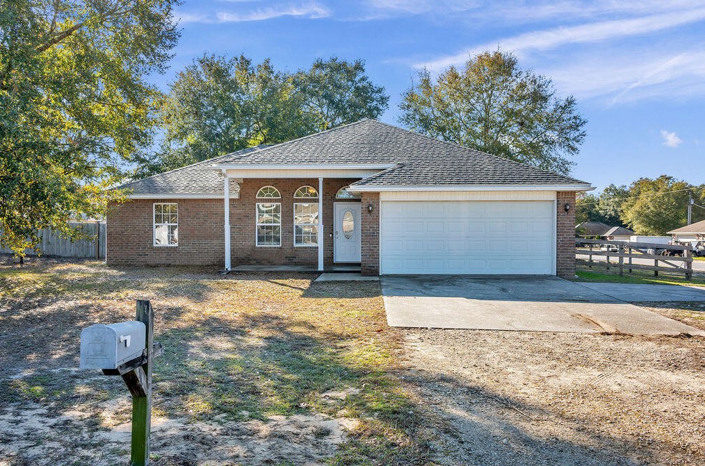 4636 Canary Cir, Crestview, FL 32539-5808